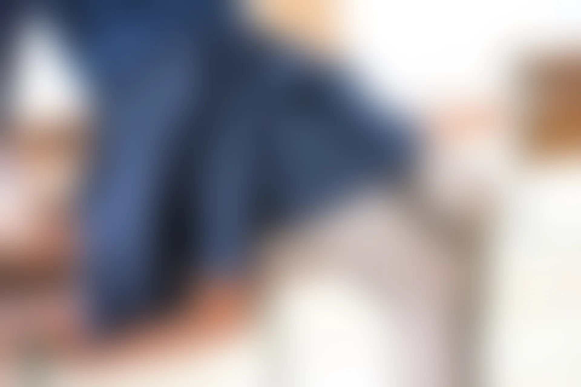 C14.007 教室里的黑丝 [39P-334MB]