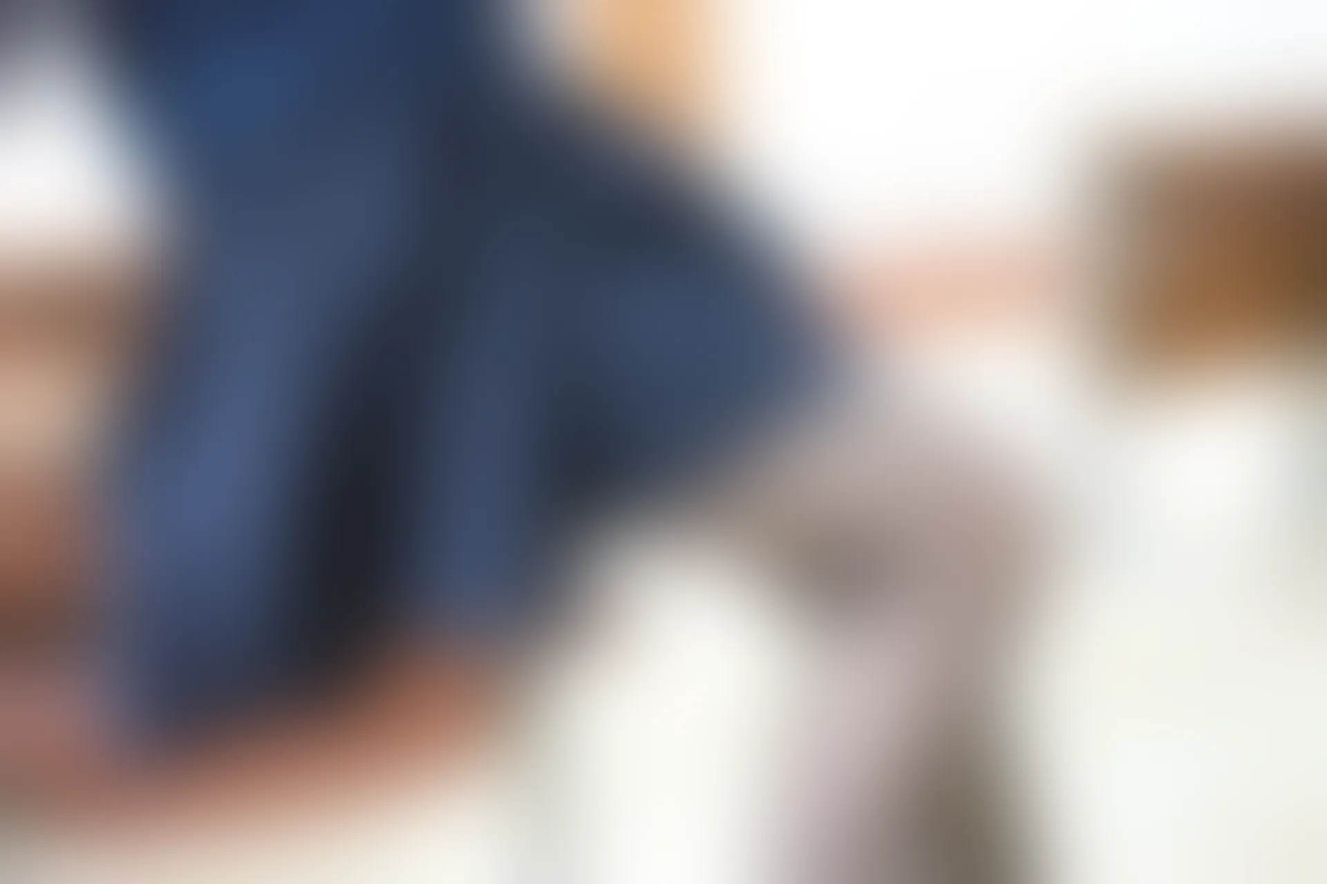 C14.007 教室里的黑丝 [39P-334MB]