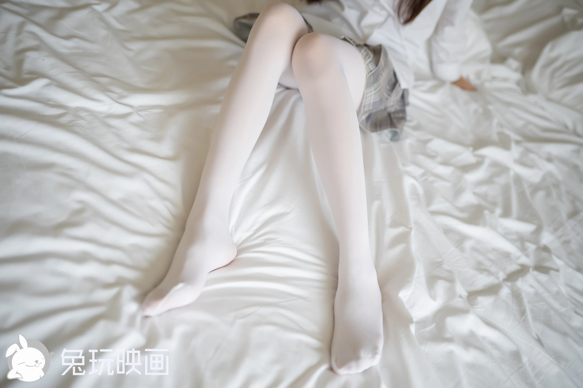 D54.003 短裙和白丝 [40P-80MB]