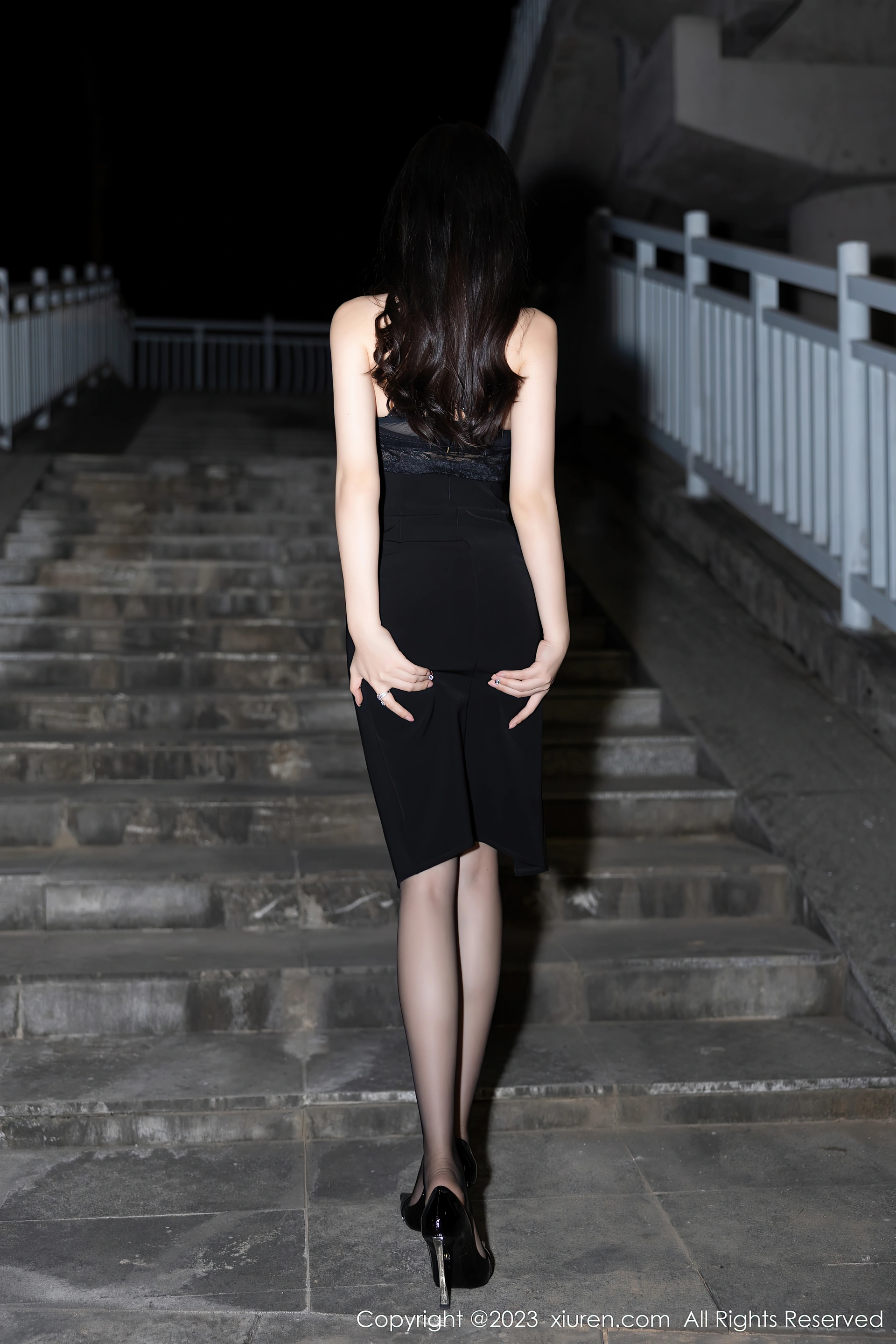 XIUREN秀人网 2023.12.15 NO.7820 徐莉芝Booty[84+1P／768MB]