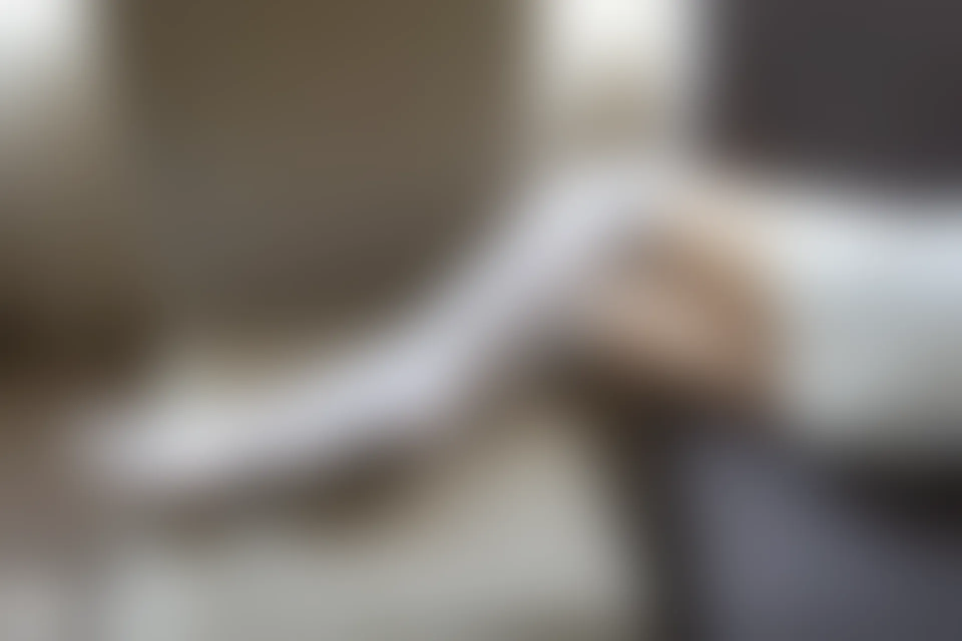 C38.001 白丝T恤裙 [40P-85MB]