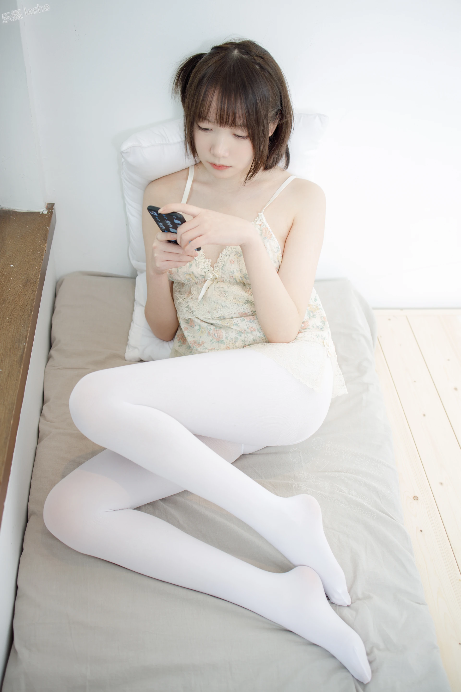 森萝财团 X-057 [83P1V-2.74G]Aika, 可爱, 森萝财团, 白丝, 美腿