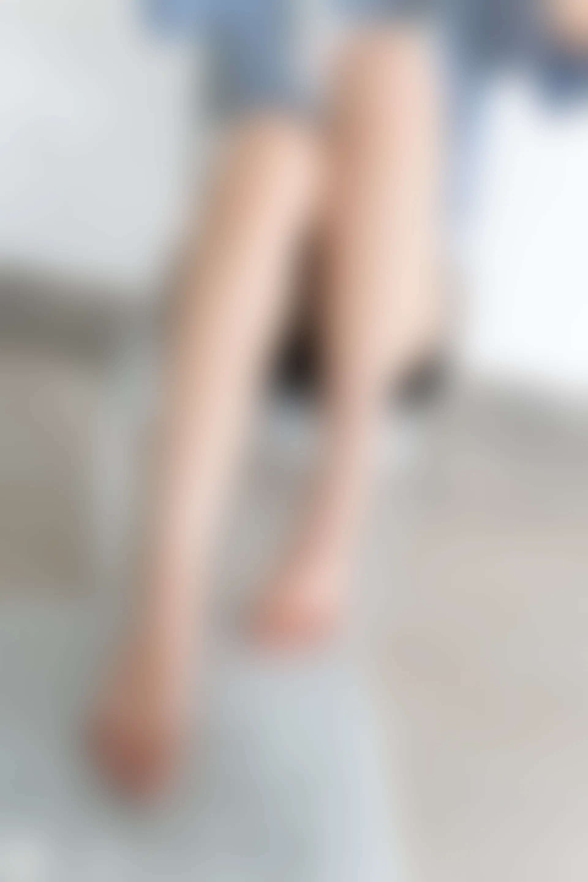 C29.003 凳子上的果腿 [40P-72MB]