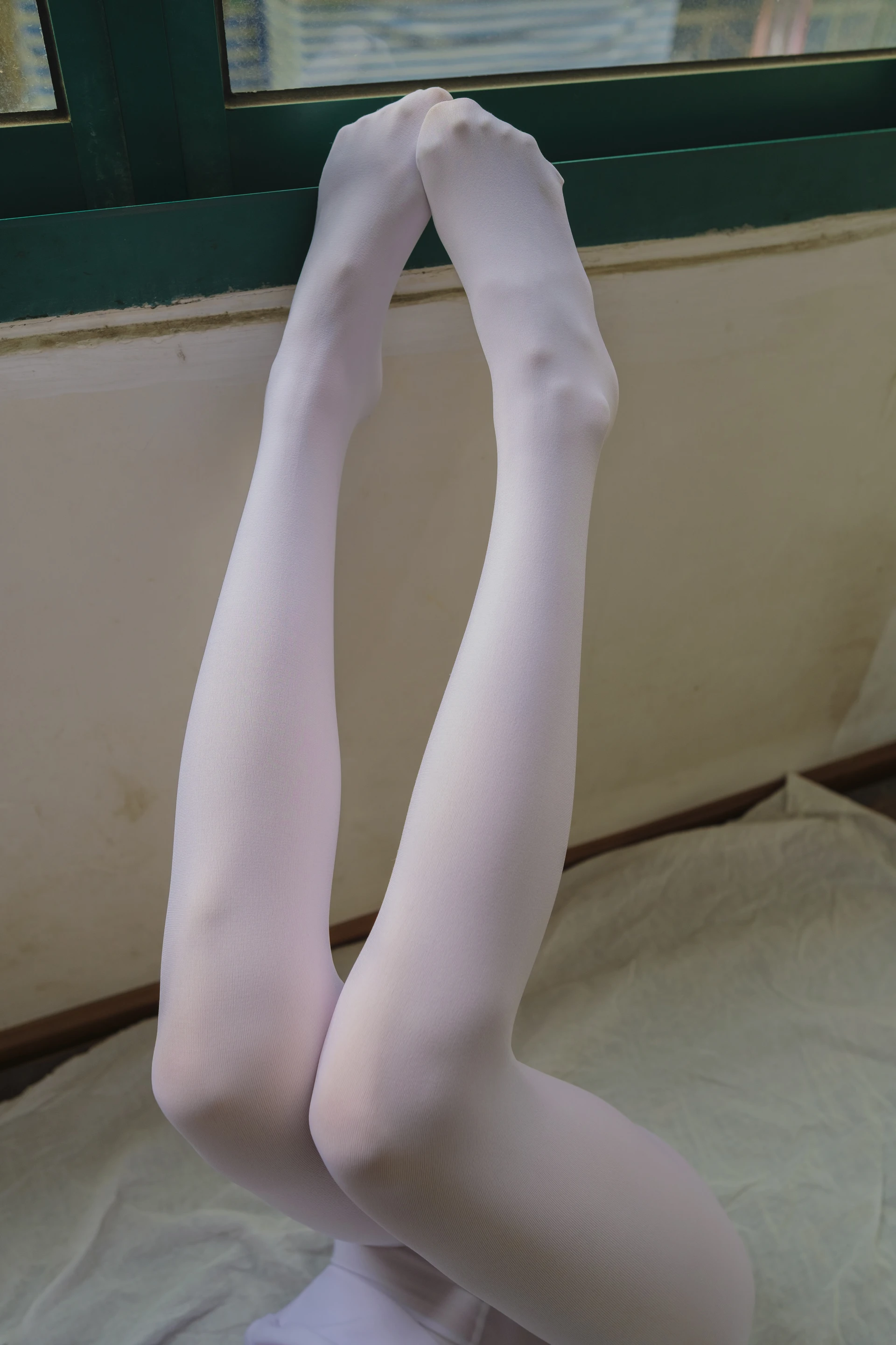 森萝财团 内部VIP系列 雏菊-01 双马尾白丝JK制服 [124P1V-4.78GB]