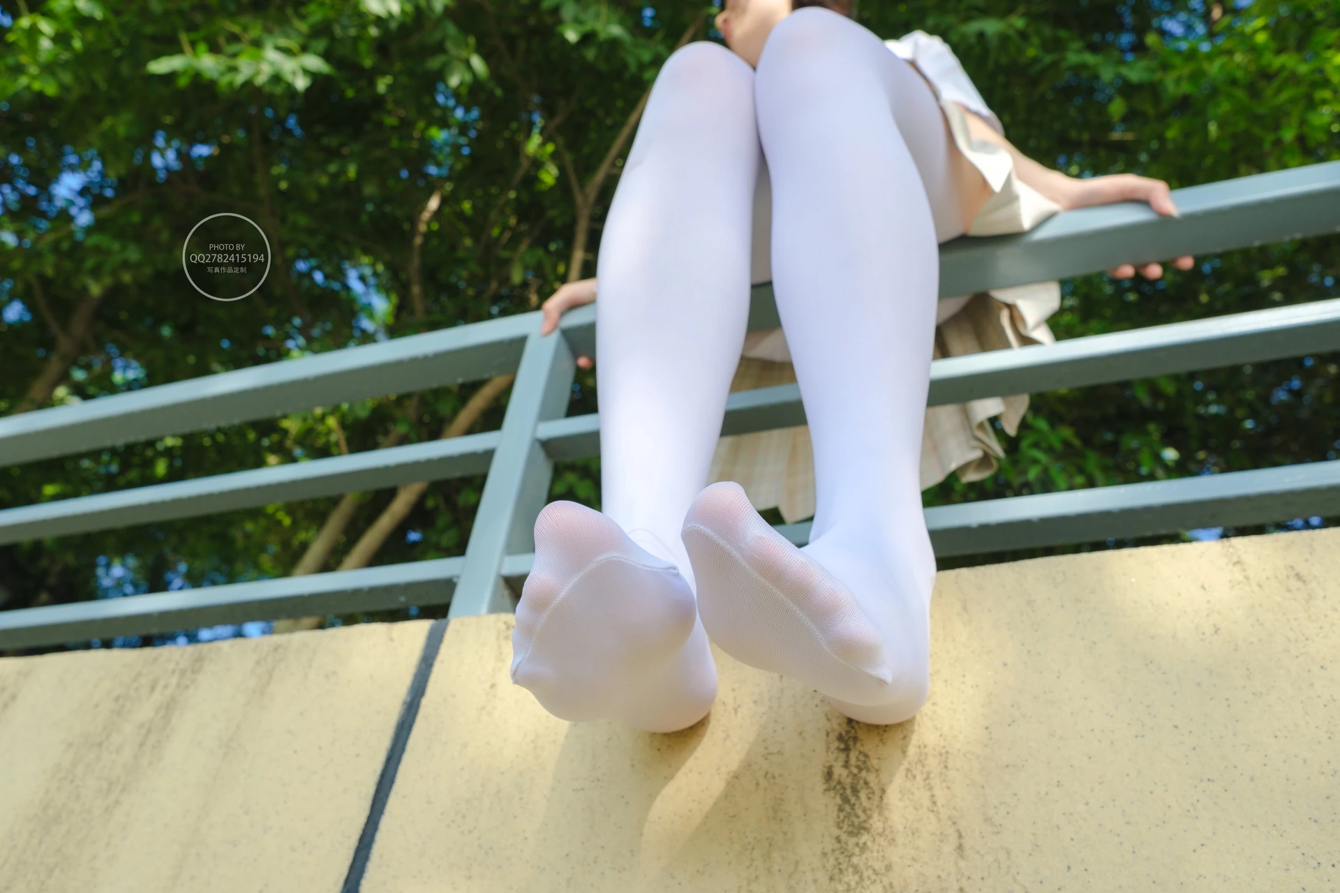 森萝财团 有料-40 小香 80D 白丝JK制服外景 [95P-1.1G]JK, JK制服, 制服, 小香, 有料, 森萝财团, 白丝, 美腿, 美足