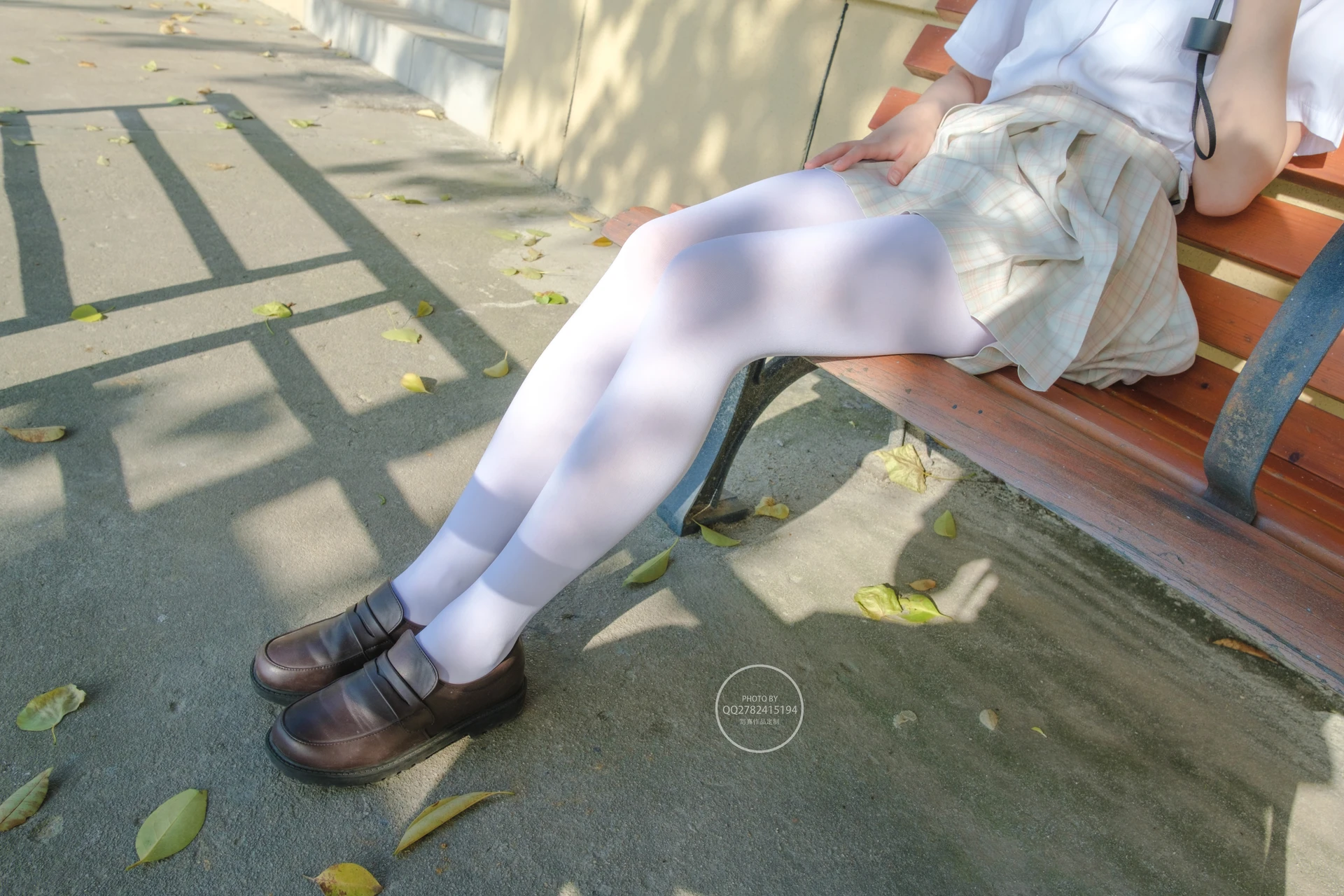 森萝财团 有料-40 小香 80D 白丝JK制服外景 [95P-1.1G]JK, JK制服, 制服, 小香, 有料, 森萝财团, 白丝, 美腿, 美足