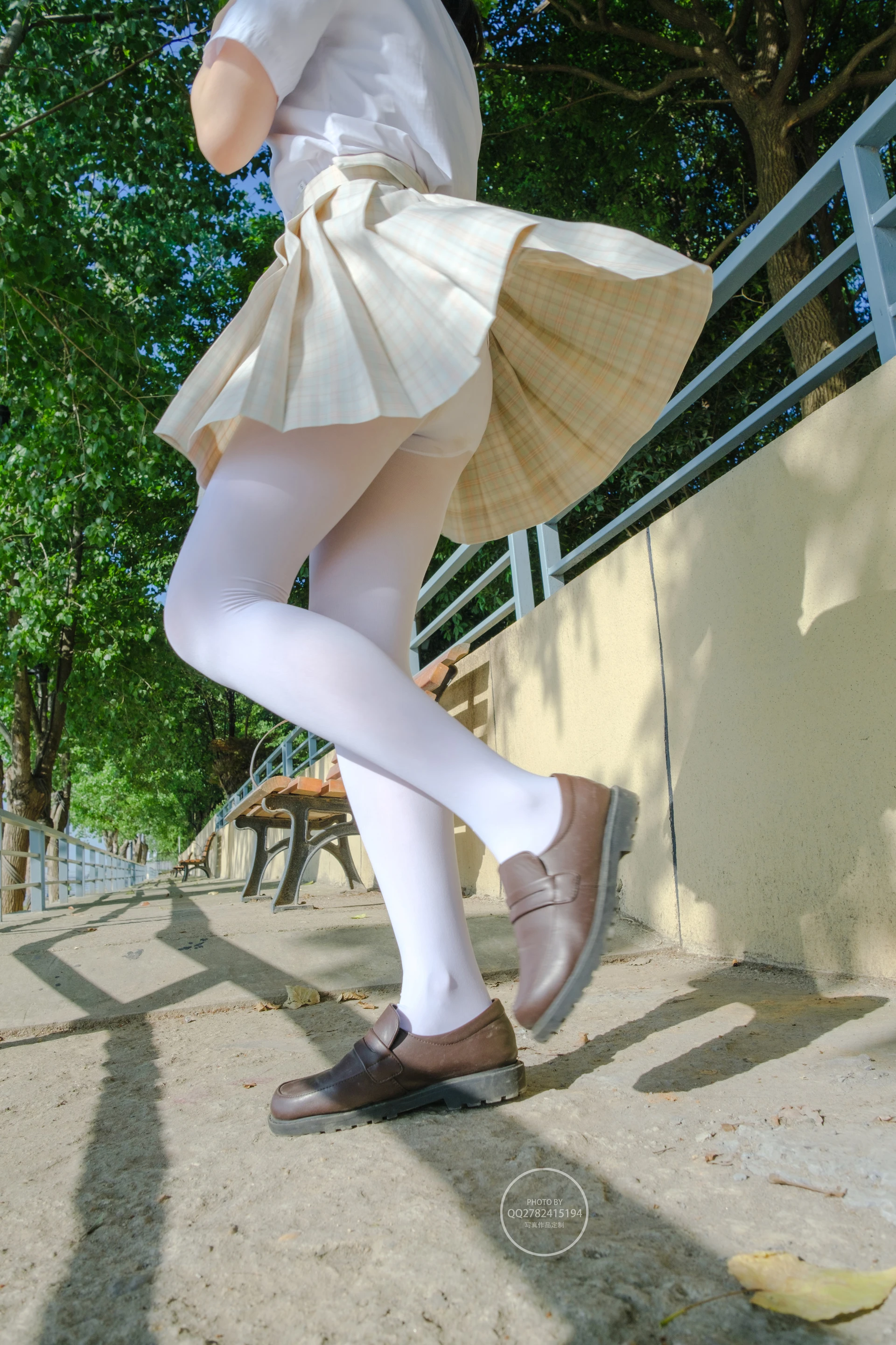 森萝财团 有料-40 小香 80D 白丝JK制服外景 [95P-1.1G]JK, JK制服, 制服, 小香, 有料, 森萝财团, 白丝, 美腿, 美足