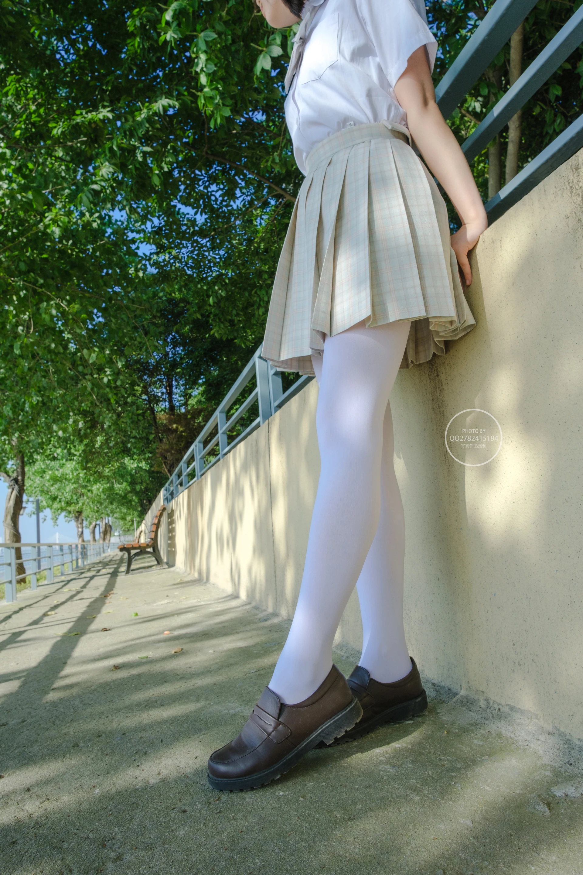 森萝财团 有料-40 小香 80D 白丝JK制服外景 [95P-1.1G]JK, JK制服, 制服, 小香, 有料, 森萝财团, 白丝, 美腿, 美足