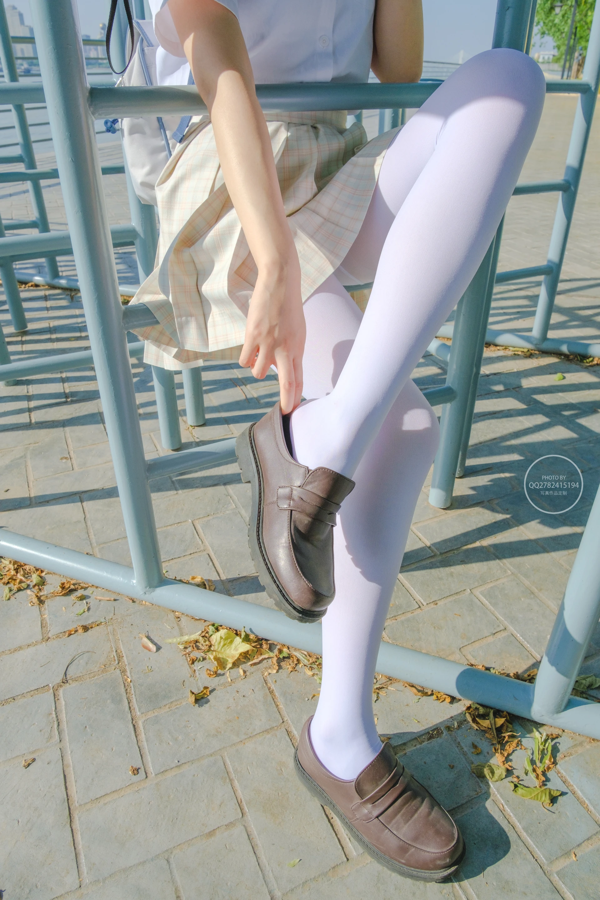 森萝财团 有料-40 小香 80D 白丝JK制服外景 [95P-1.1G]JK, JK制服, 制服, 小香, 有料, 森萝财团, 白丝, 美腿, 美足