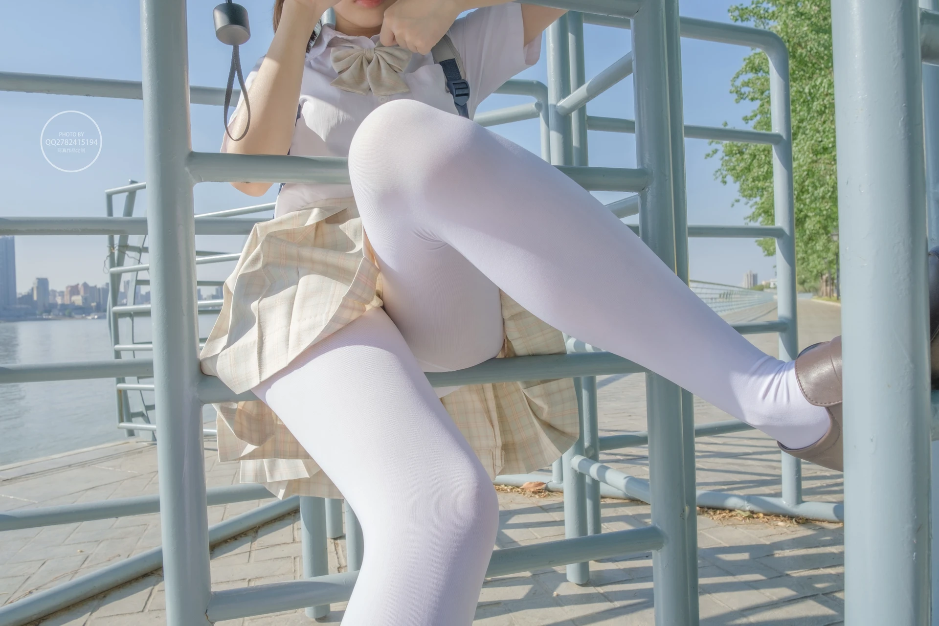 森萝财团 有料-40 小香 80D 白丝JK制服外景 [95P-1.1G]JK, JK制服, 制服, 小香, 有料, 森萝财团, 白丝, 美腿, 美足