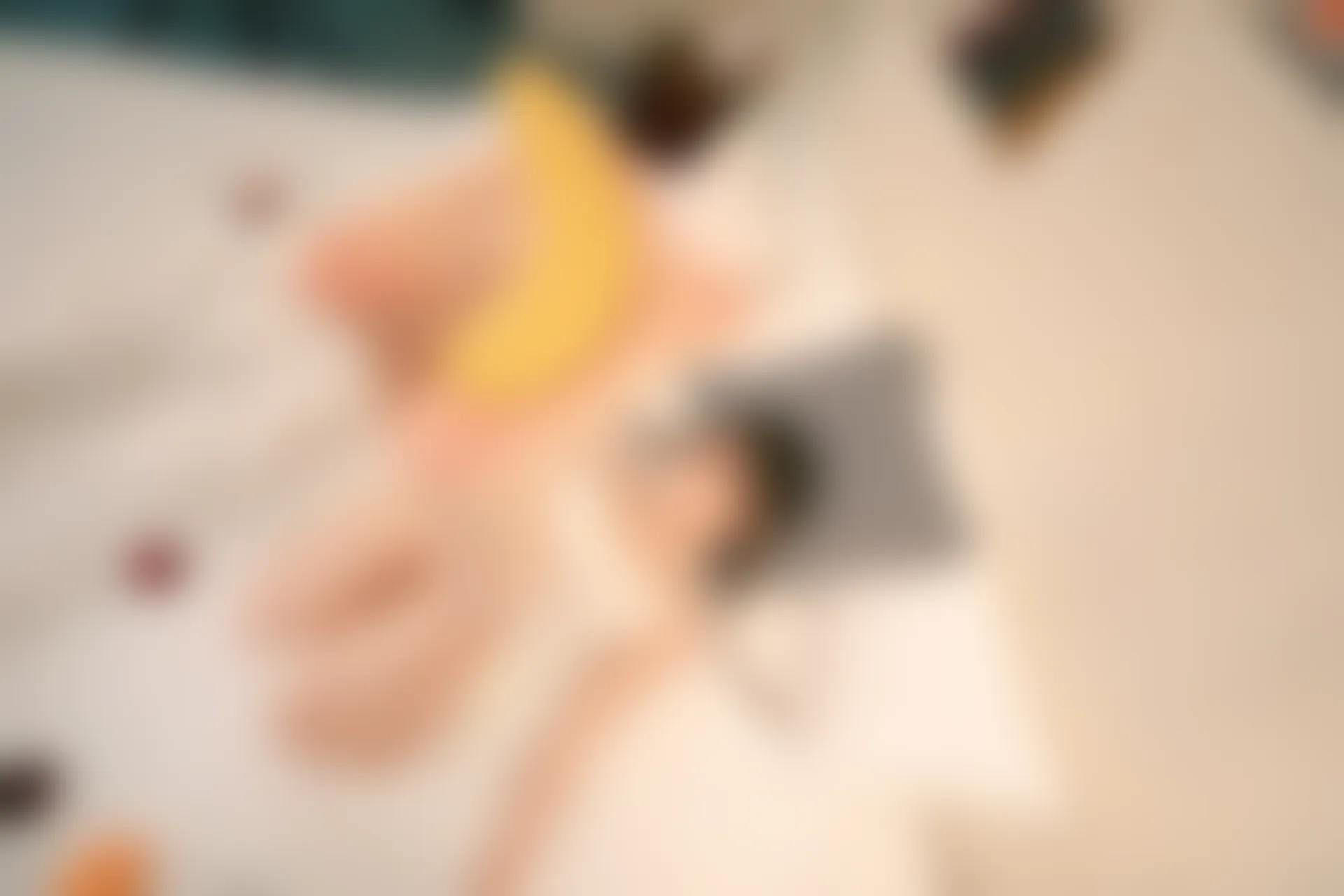 神楽坂真冬 第三季 序号15：《ガールズパフェ》雪糕少女 [150P2V-642MB]内衣, 双马尾, 白丝, 神楽坂真冬, 美腿, 美足