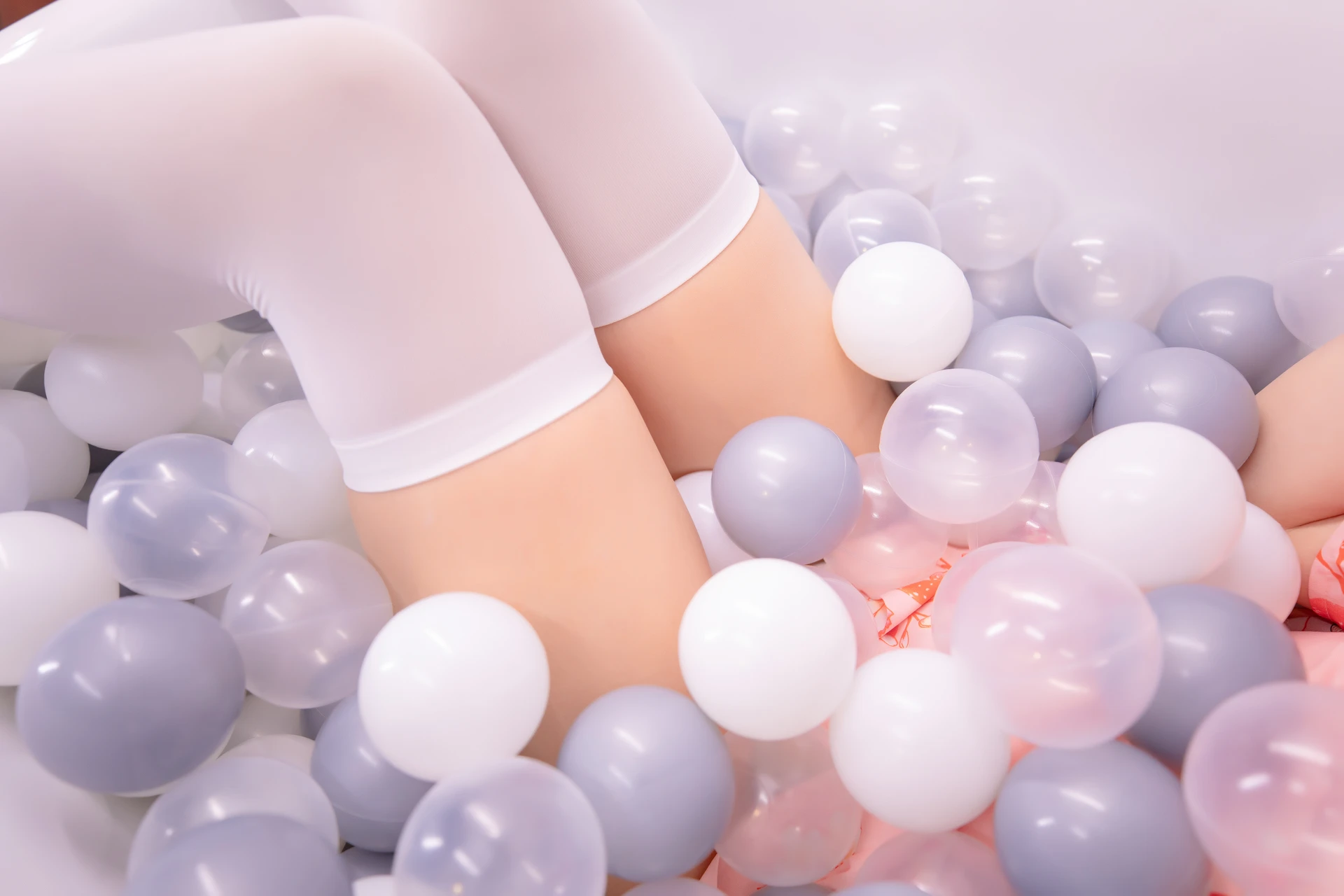 神楽坂真冬 第三季 序号15：《ガールズパフェ》雪糕少女 [150P2V-642MB]内衣, 双马尾, 白丝, 神楽坂真冬, 美腿, 美足