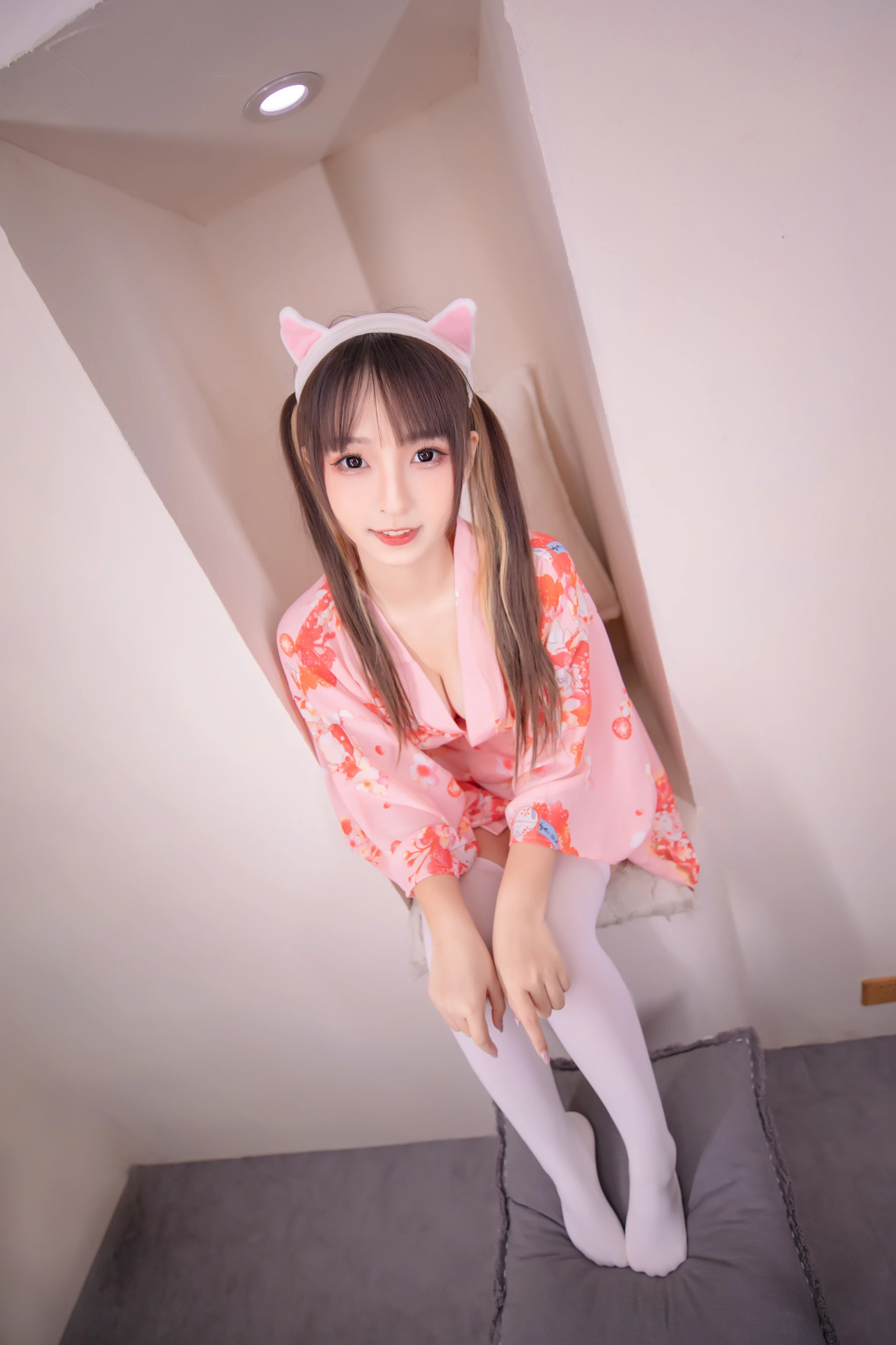 神楽坂真冬 第三季 序号15：《ガールズパフェ》雪糕少女 [150P2V-642MB]内衣, 双马尾, 白丝, 神楽坂真冬, 美腿, 美足