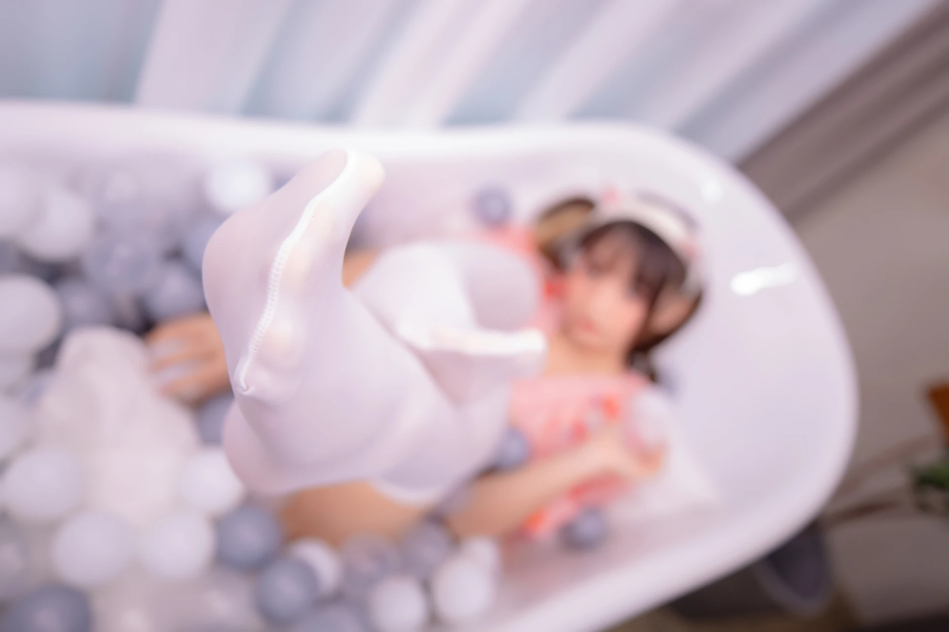 神楽坂真冬 第三季 序号15：《ガールズパフェ》雪糕少女 [150P2V-642MB]内衣, 双马尾, 白丝, 神楽坂真冬, 美腿, 美足