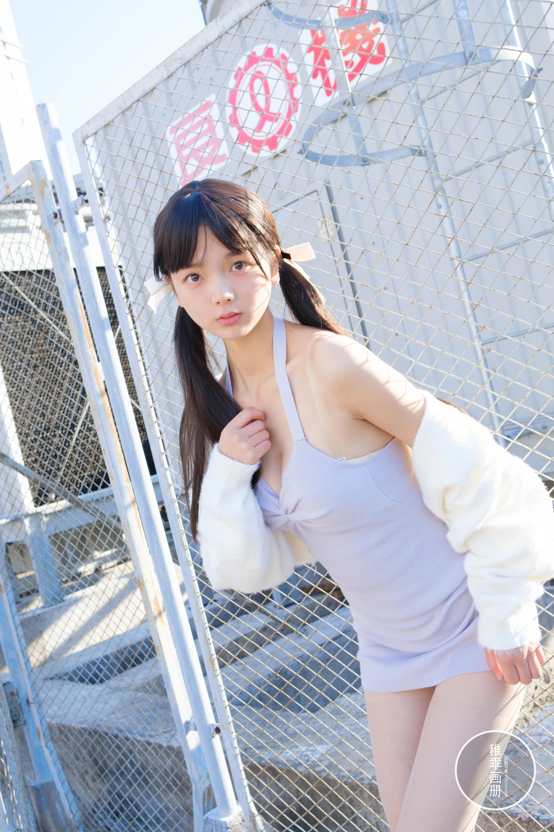 稚乖画册 晴空-05 赤西夜夜 天台停车场肉丝双马尾Lolita [83P1V-4.68GB]双马尾, 可爱, 晴空, 稚乖画册, 美腿, 美足, 肉丝, 赤西夜夜