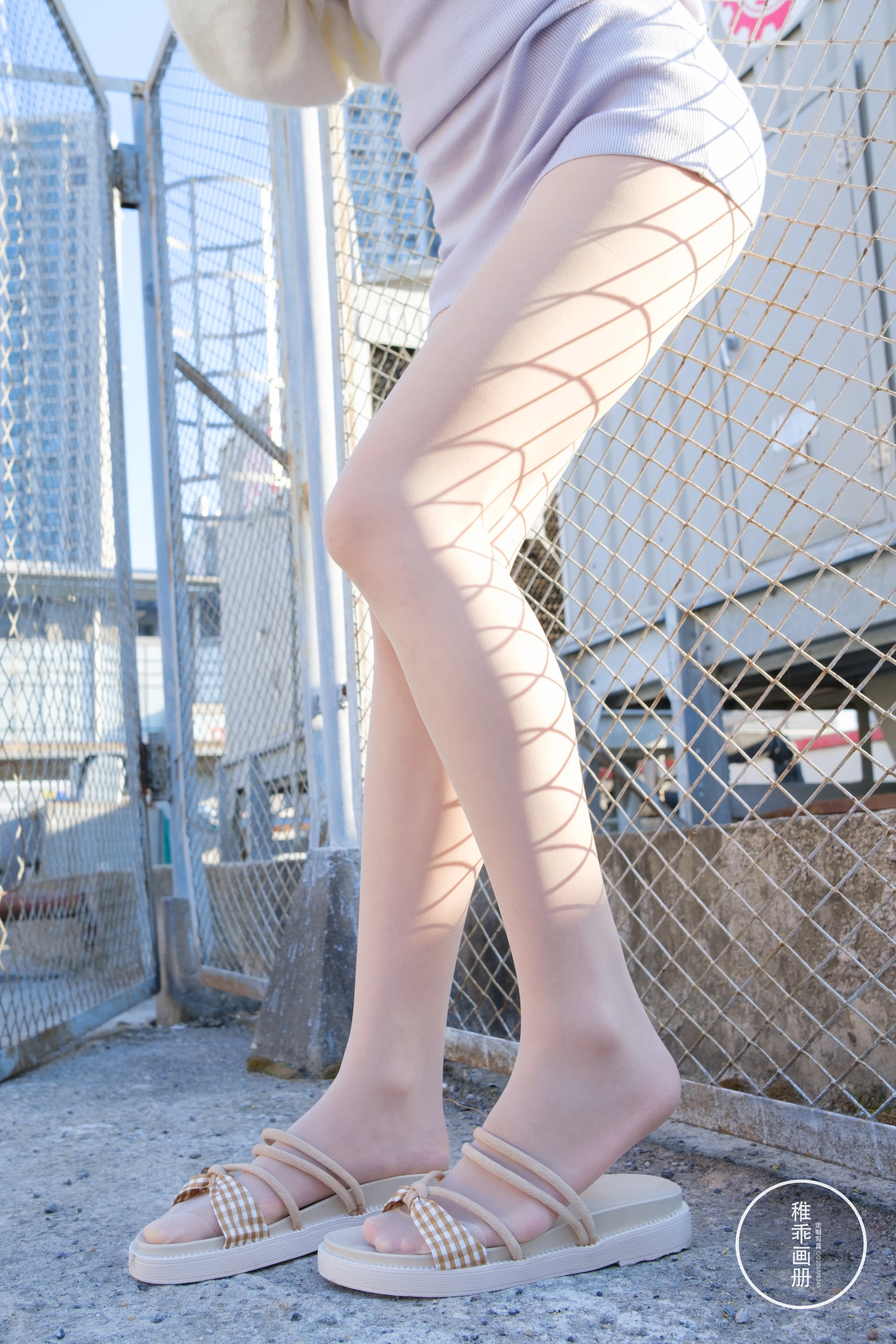 稚乖画册 晴空-05 赤西夜夜 天台停车场肉丝双马尾Lolita [83P1V-4.68GB]双马尾, 可爱, 晴空, 稚乖画册, 美腿, 美足, 肉丝, 赤西夜夜