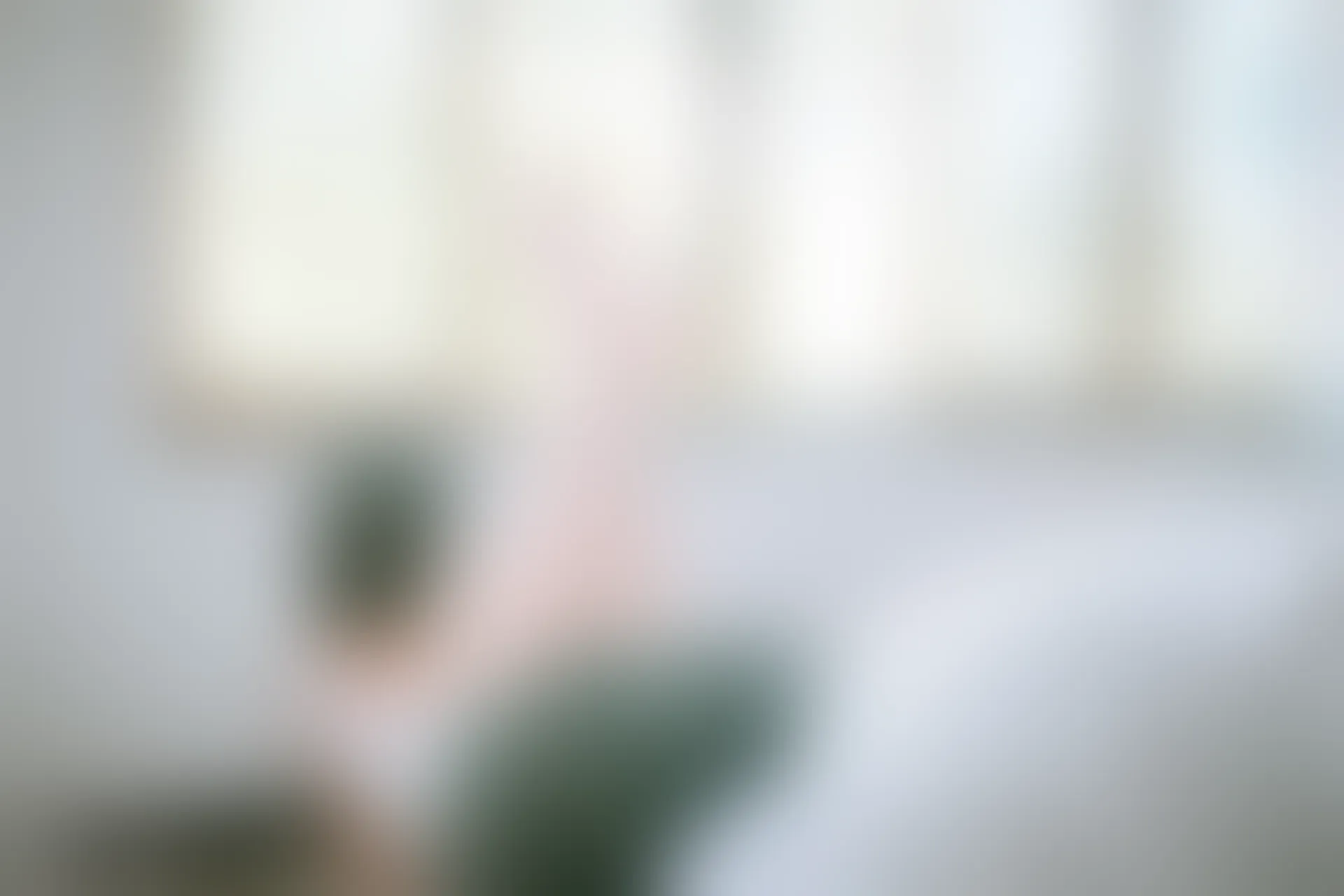 C21.005 教室里的JK白丝 [40P-347MB]