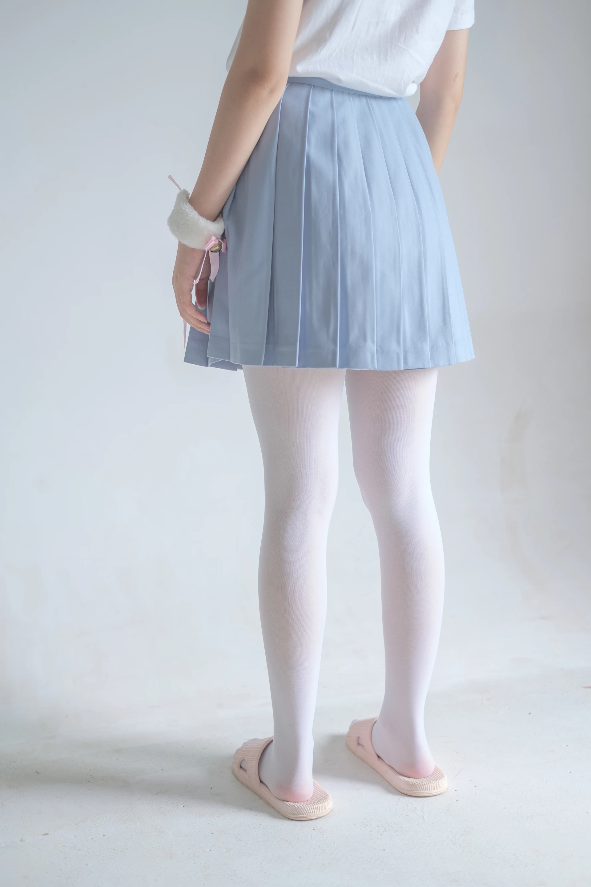 森萝财团 X-031 [88P1V-2.2G]可爱, 森萝财团, 白丝, 美腿