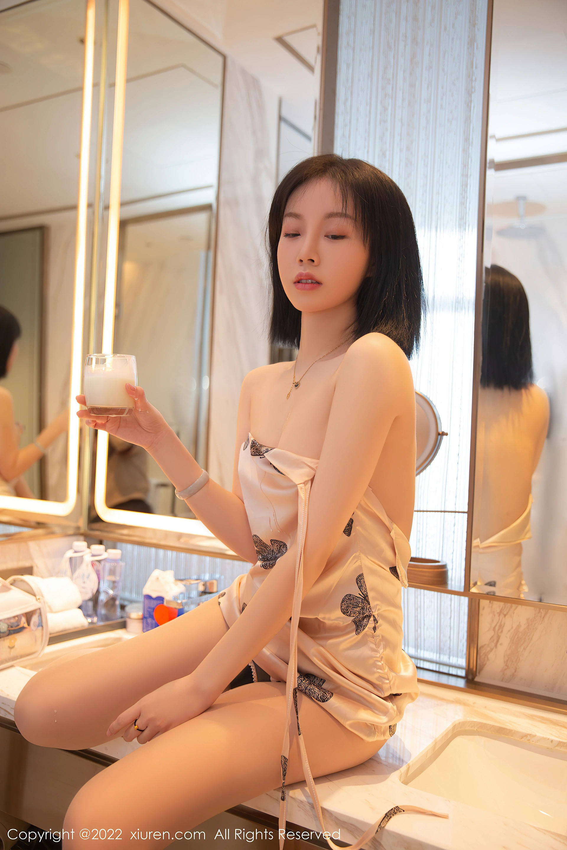 XiuRen秀人网 2022.02.24 No.4635 一颗甜蛋黄a 丝袜美腿[65+1P 603MB]