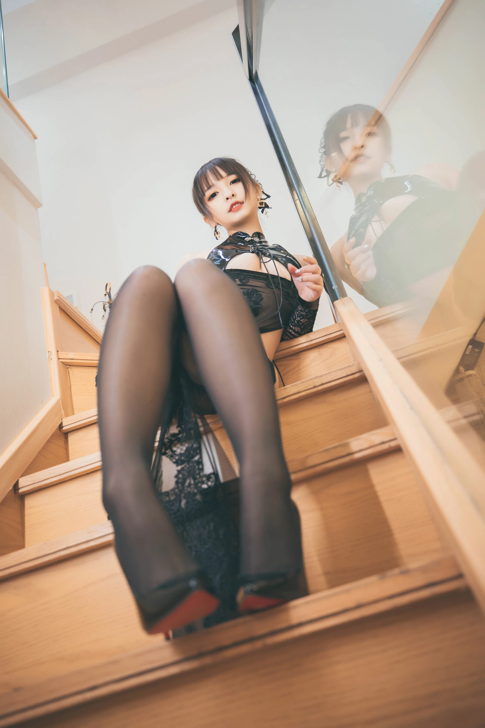 神楽坂真冬 第三季 序号12：《風と月》黑白旗袍 [150P2V-584MB]内衣, 旗袍, 白丝, 神楽坂真冬, 美腿, 美足, 高跟鞋, 黑丝