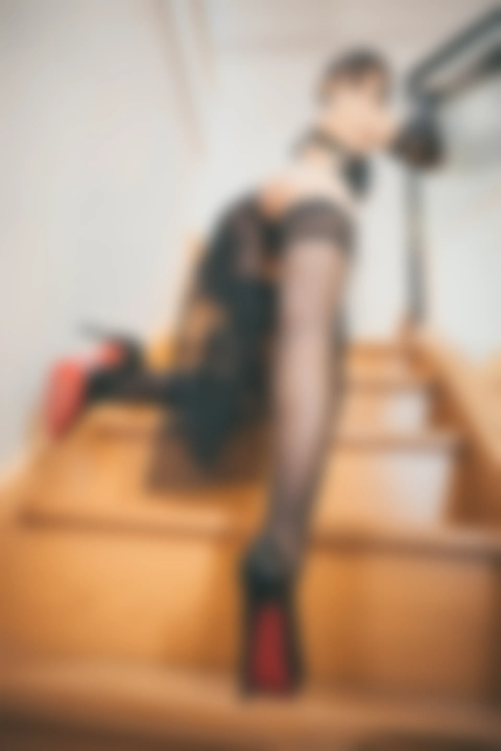 神楽坂真冬 第三季 序号12：《風と月》黑白旗袍 [150P2V-584MB]内衣, 旗袍, 白丝, 神楽坂真冬, 美腿, 美足, 高跟鞋, 黑丝