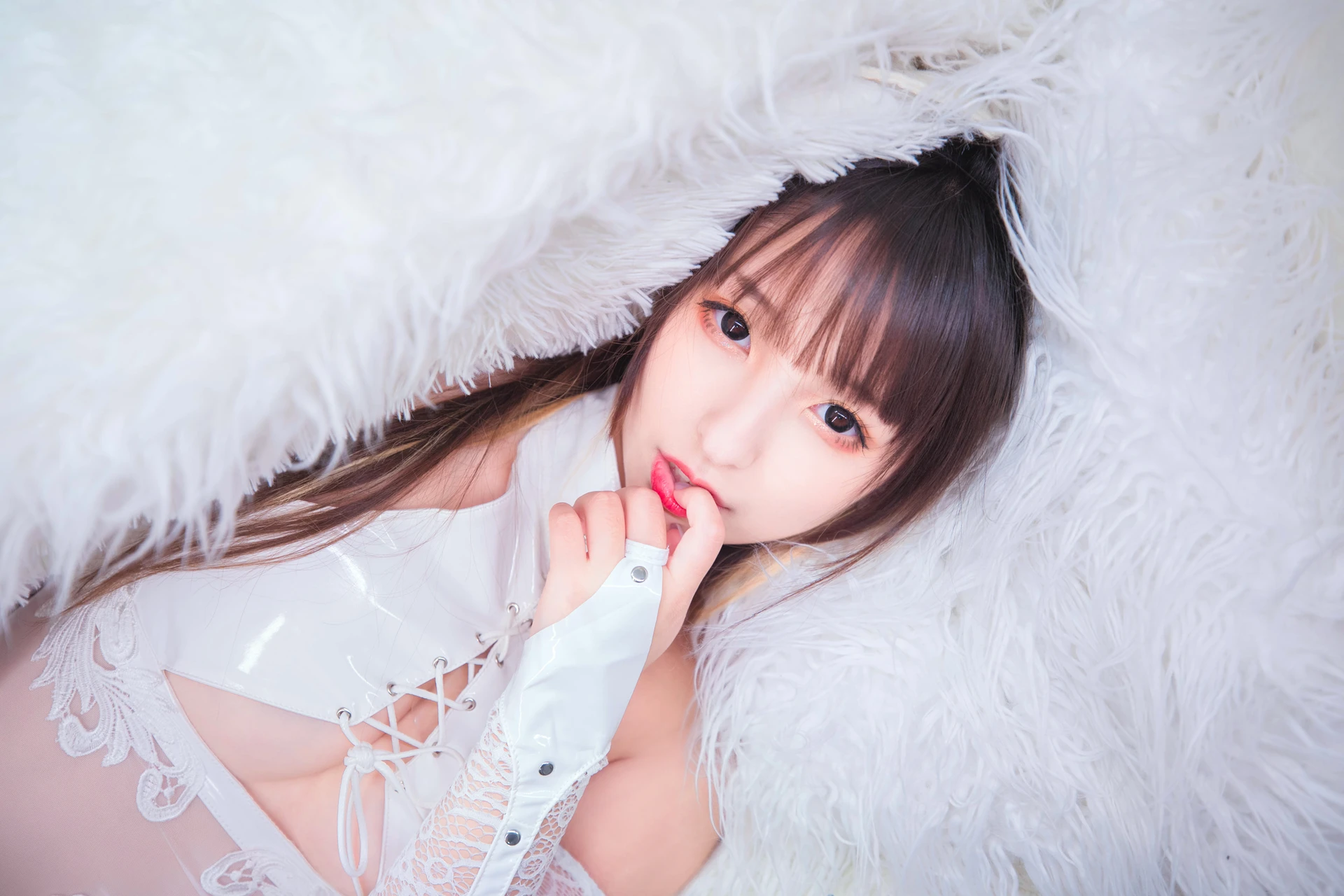 神楽坂真冬 第三季 序号12：《風と月》黑白旗袍 [150P2V-584MB]内衣, 旗袍, 白丝, 神楽坂真冬, 美腿, 美足, 高跟鞋, 黑丝