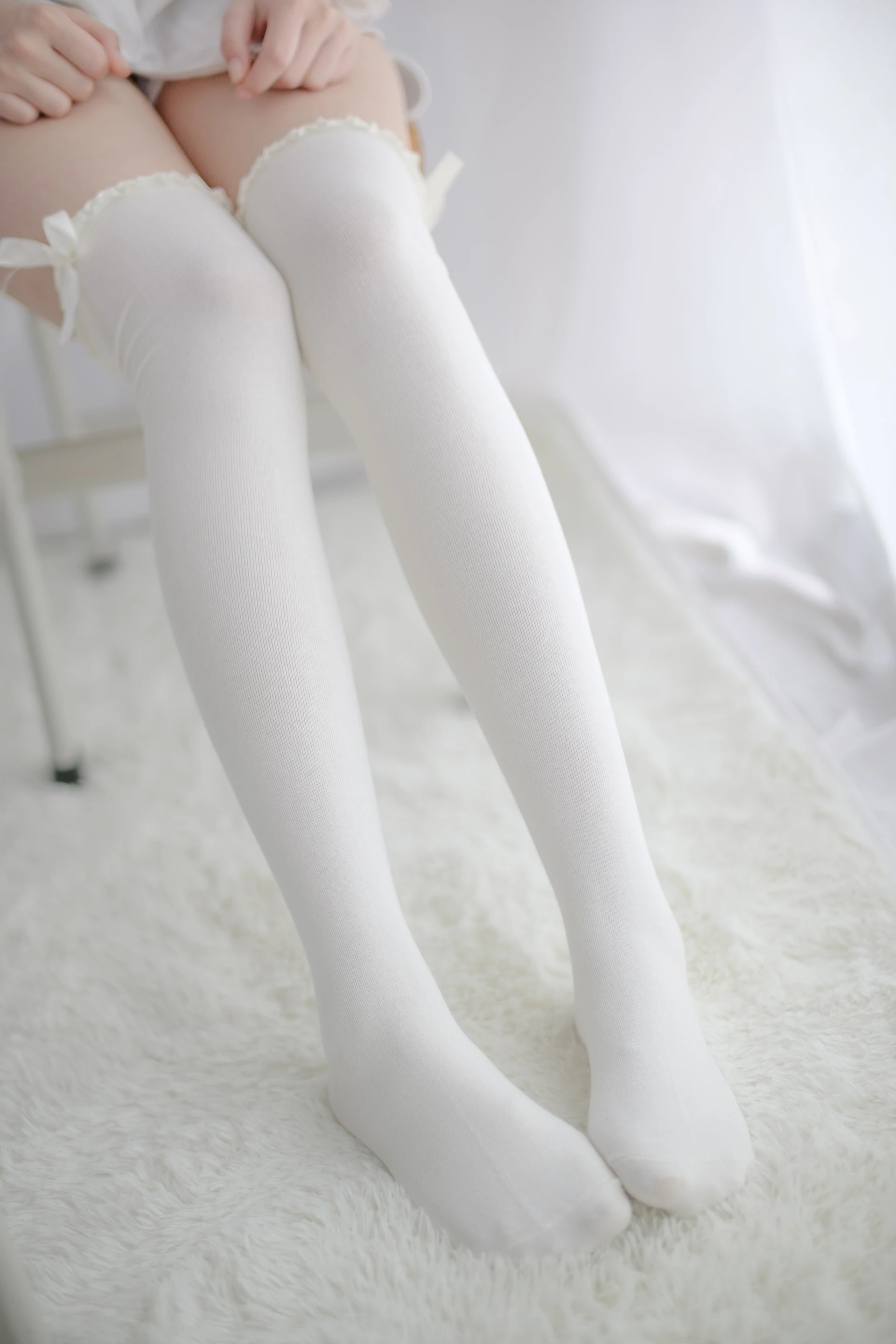 森萝财团 R15-016 [95P-428M]可爱, 森萝财团, 白丝, 美腿, 美足