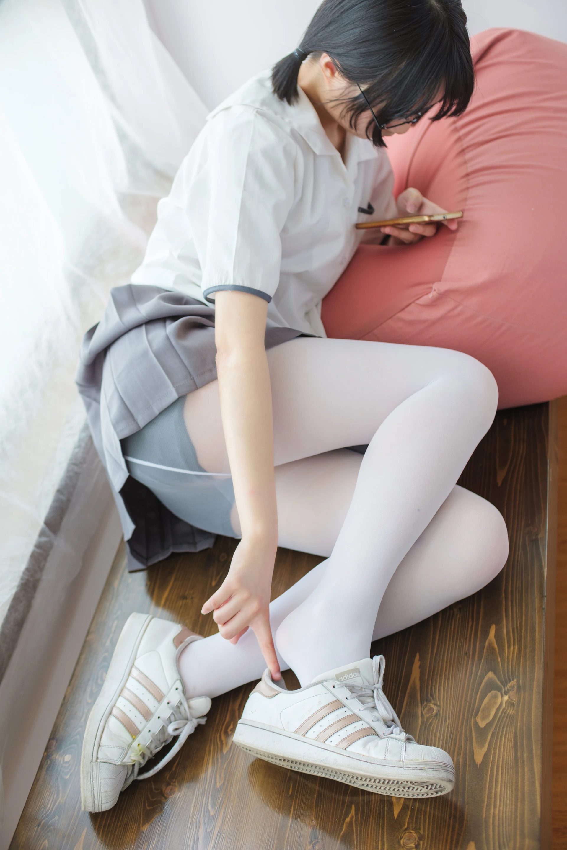 森萝财团 BETA-026 [78P-735M]校服, 白丝, 美腿