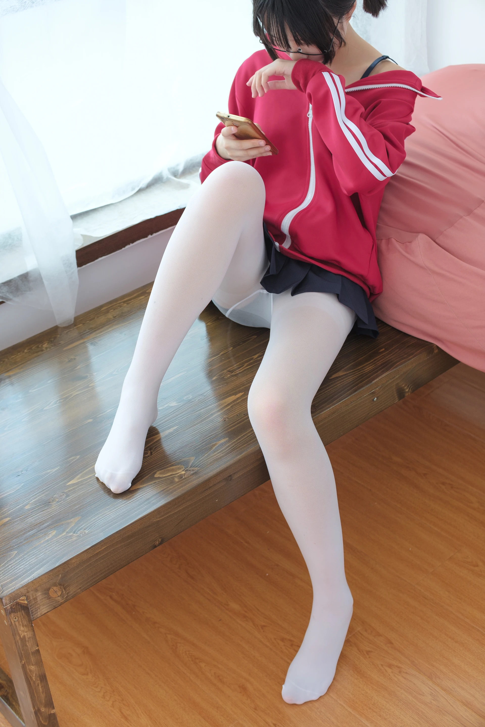 森萝财团 BETA-026 [78P-735M]校服, 白丝, 美腿