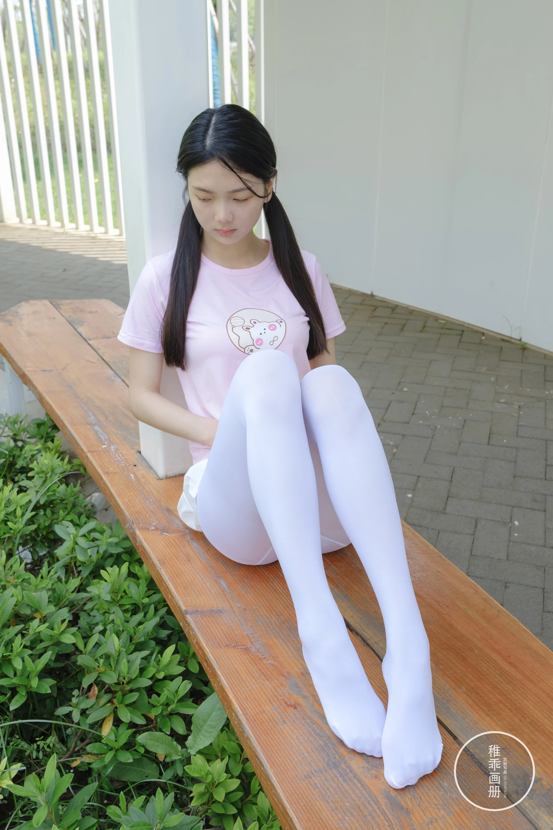 稚乖画册 晴空-08 赤西夜夜 户外80d白丝 双马尾短裙 [84P1V-2.9GB]双马尾, 可爱, 晴空, 白丝, 稚乖画册, 美腿, 美足, 赤西夜夜