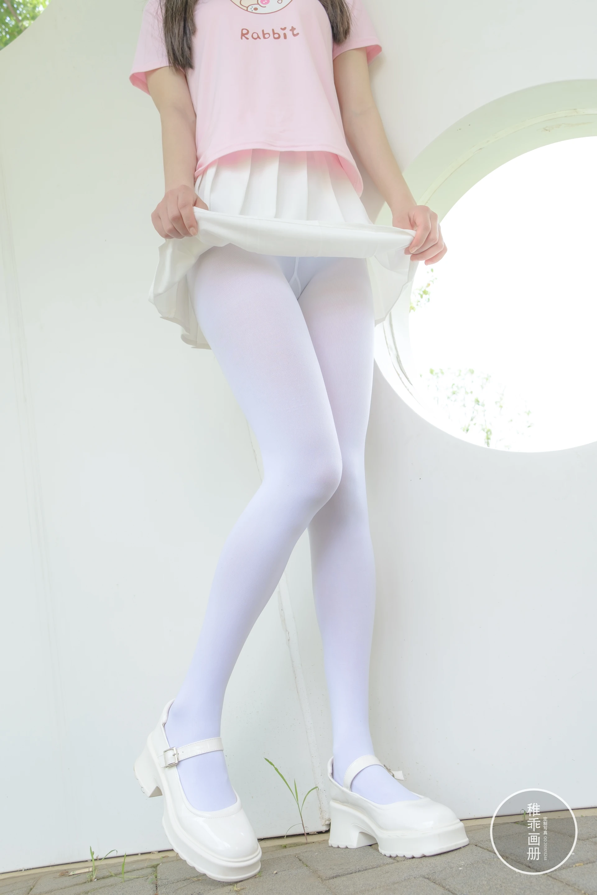 稚乖画册 晴空-08 赤西夜夜 户外80d白丝 双马尾短裙 [84P1V-2.9GB]双马尾, 可爱, 晴空, 白丝, 稚乖画册, 美腿, 美足, 赤西夜夜