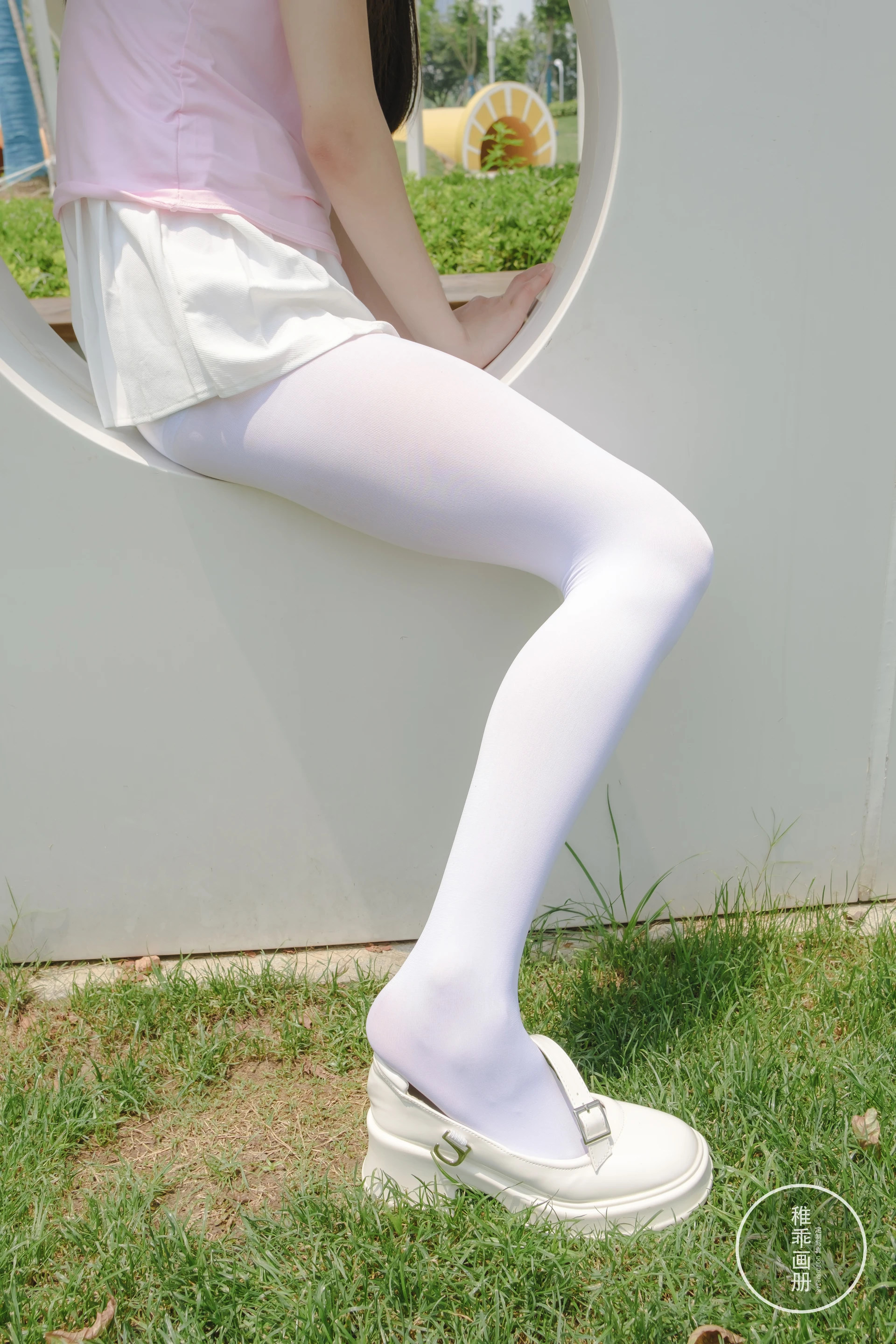 稚乖画册 晴空-08 赤西夜夜 户外80d白丝 双马尾短裙 [84P1V-2.9GB]双马尾, 可爱, 晴空, 白丝, 稚乖画册, 美腿, 美足, 赤西夜夜