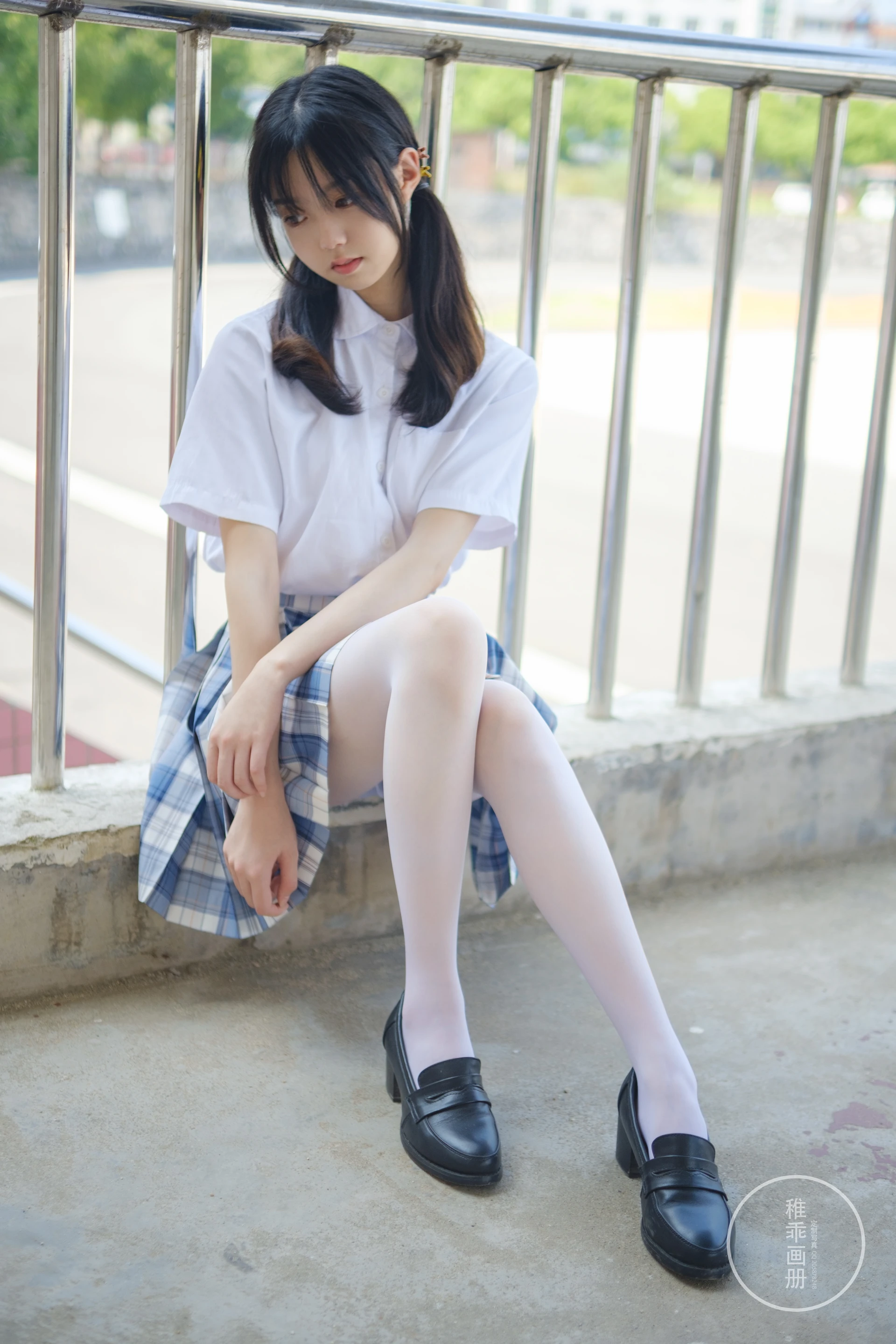 稚乖画册 新年福利 白丝双马尾x2 [43P-350.9MB]双马尾, 白丝, 稚乖画册, 美腿, 美足, 赤西夜夜