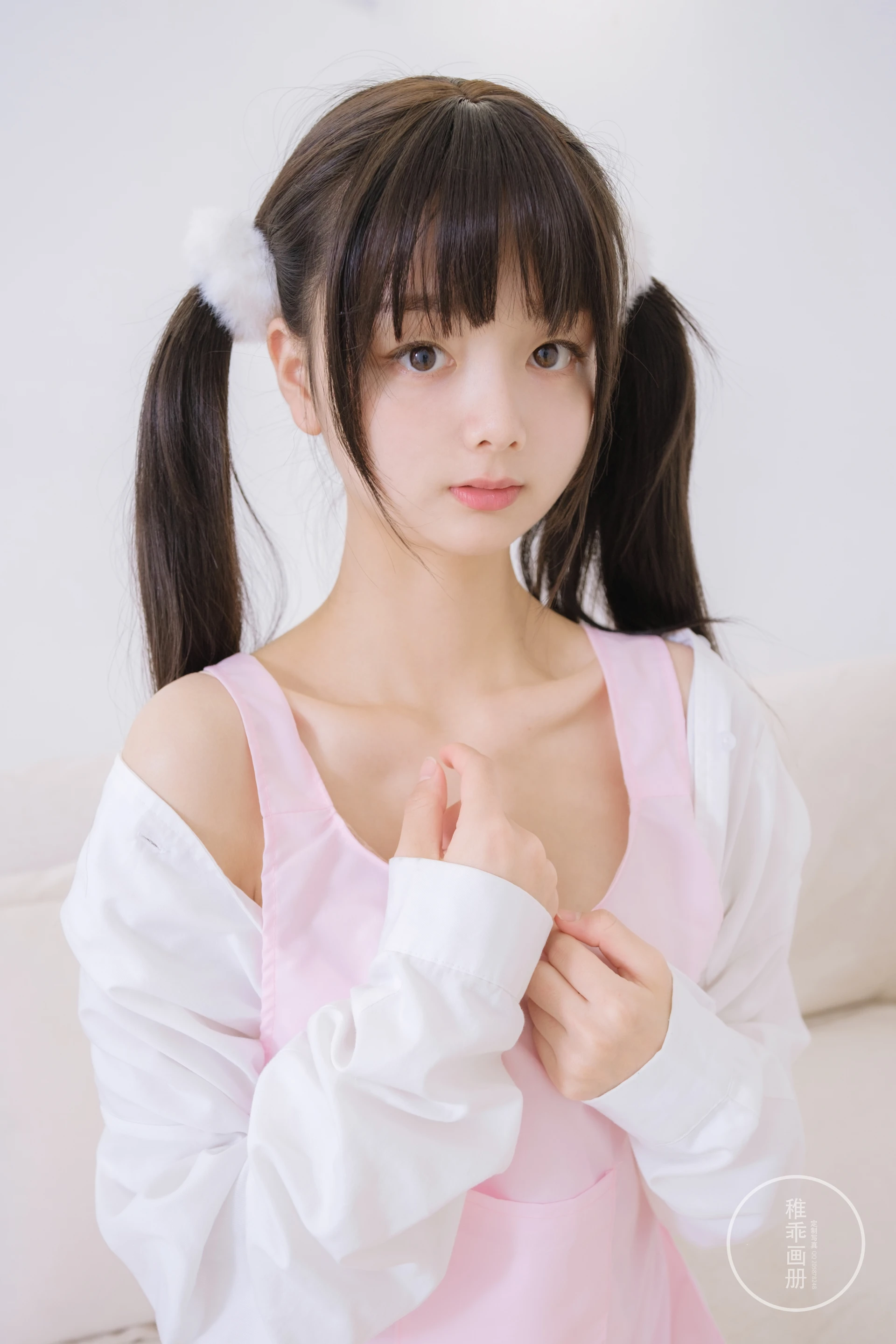 稚乖画册 新年福利 白丝双马尾x2 [43P-350.9MB]双马尾, 白丝, 稚乖画册, 美腿, 美足, 赤西夜夜