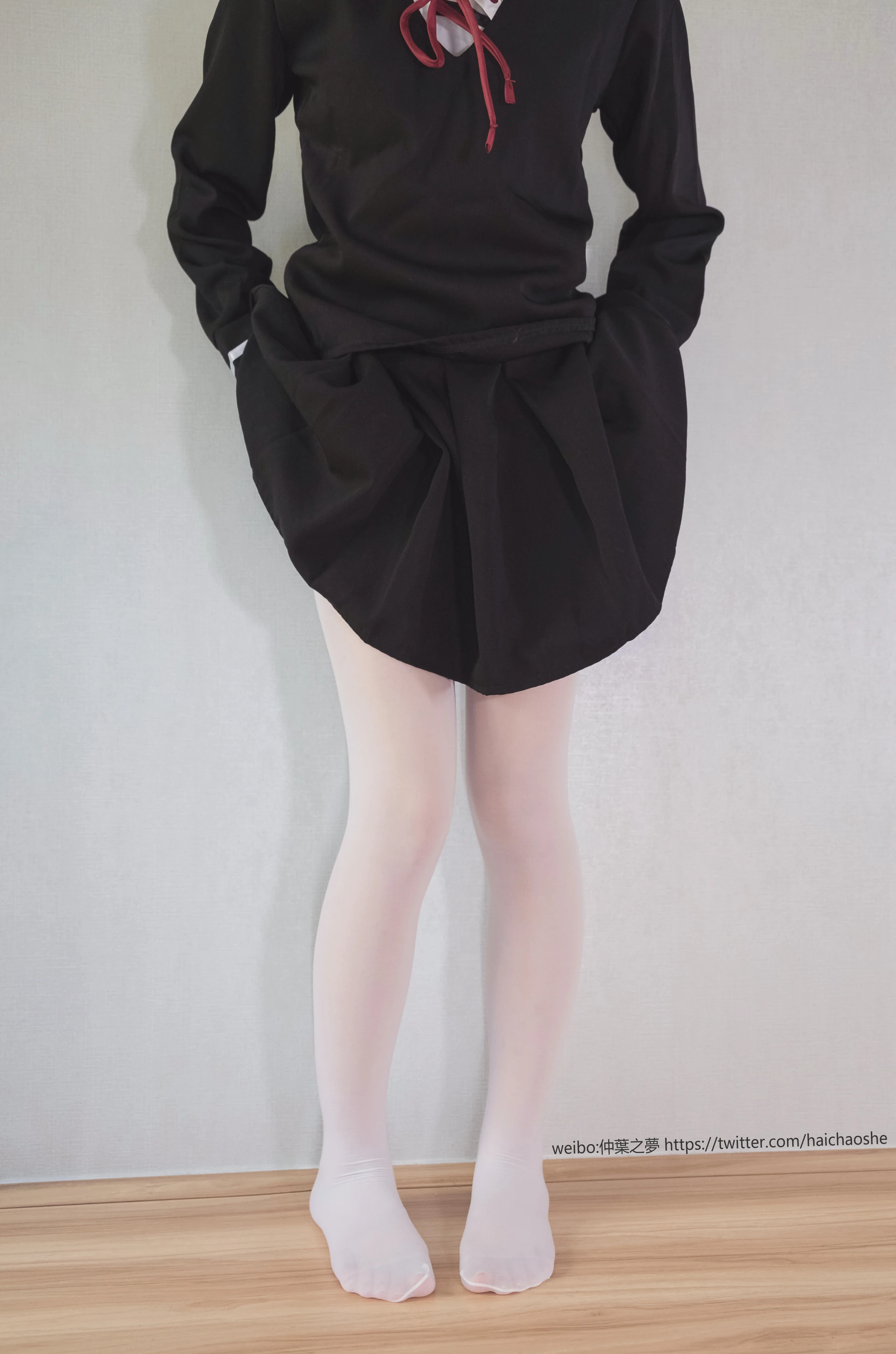 轻兰映画 Grand.016 白丝短发死裤水 [107P-633.1M]死裤水, 白丝, 短发, 美腿, 美足, 轻兰映画