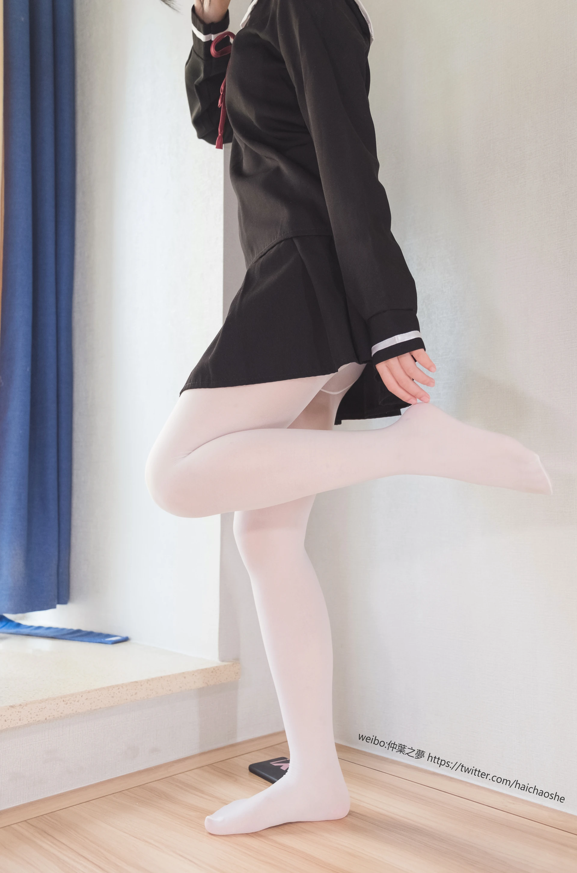 轻兰映画 Grand.016 白丝短发死裤水 [107P-633.1M]死裤水, 白丝, 短发, 美腿, 美足, 轻兰映画