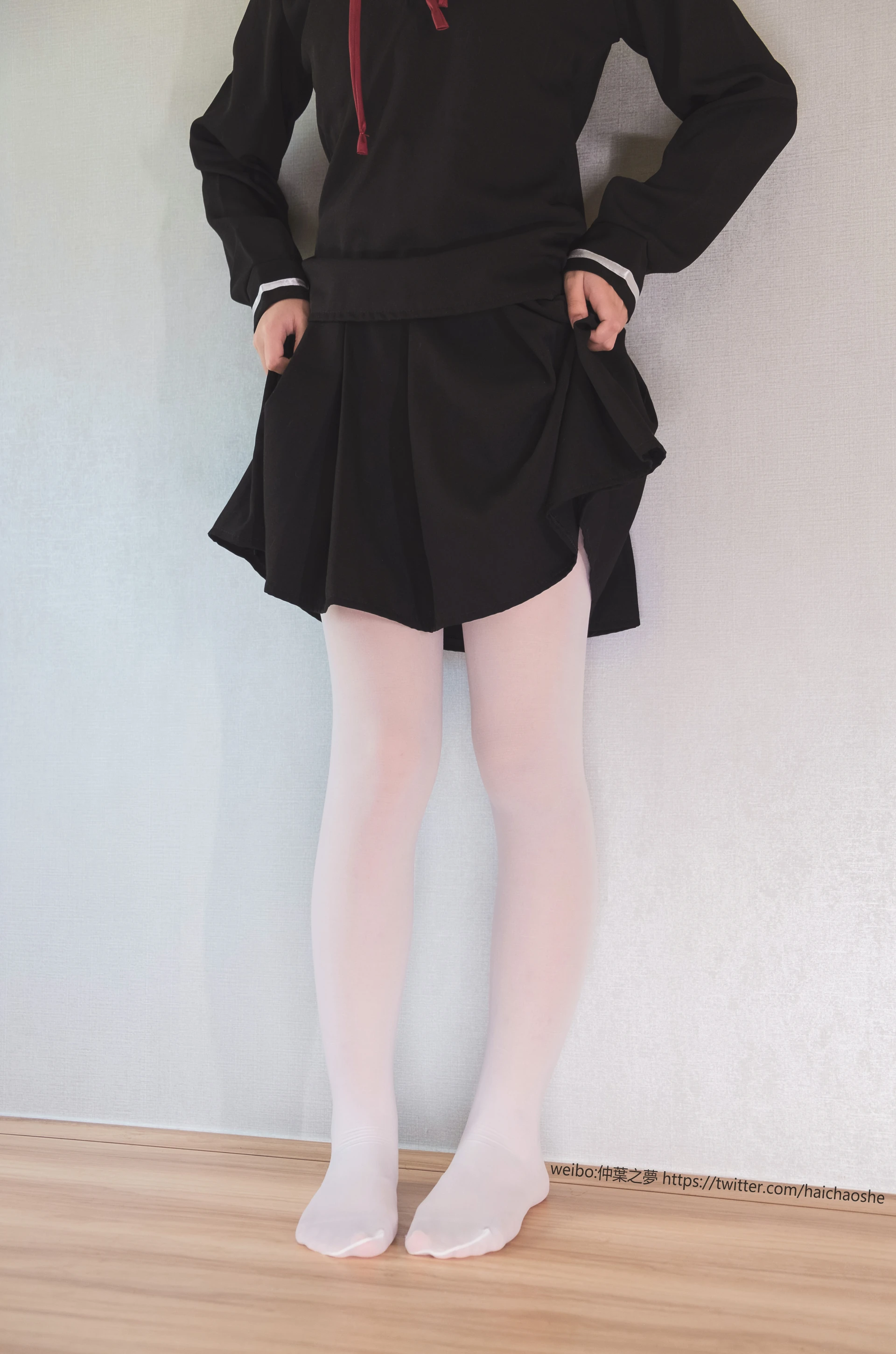 轻兰映画 Grand.016 白丝短发死裤水 [107P-633.1M]死裤水, 白丝, 短发, 美腿, 美足, 轻兰映画