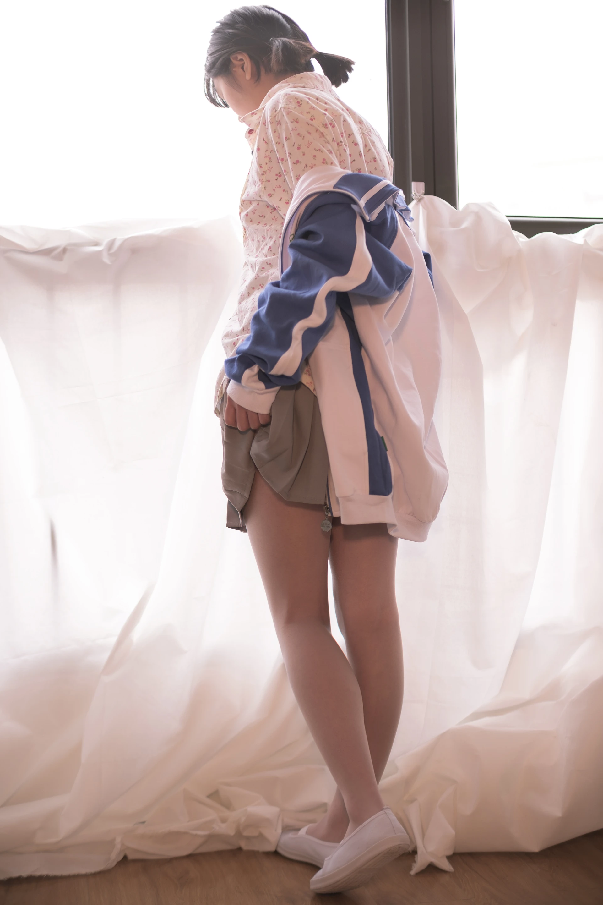森萝财团 X-007 [113P1V-2.02G]学生装, 美腿, 美足, 肉丝