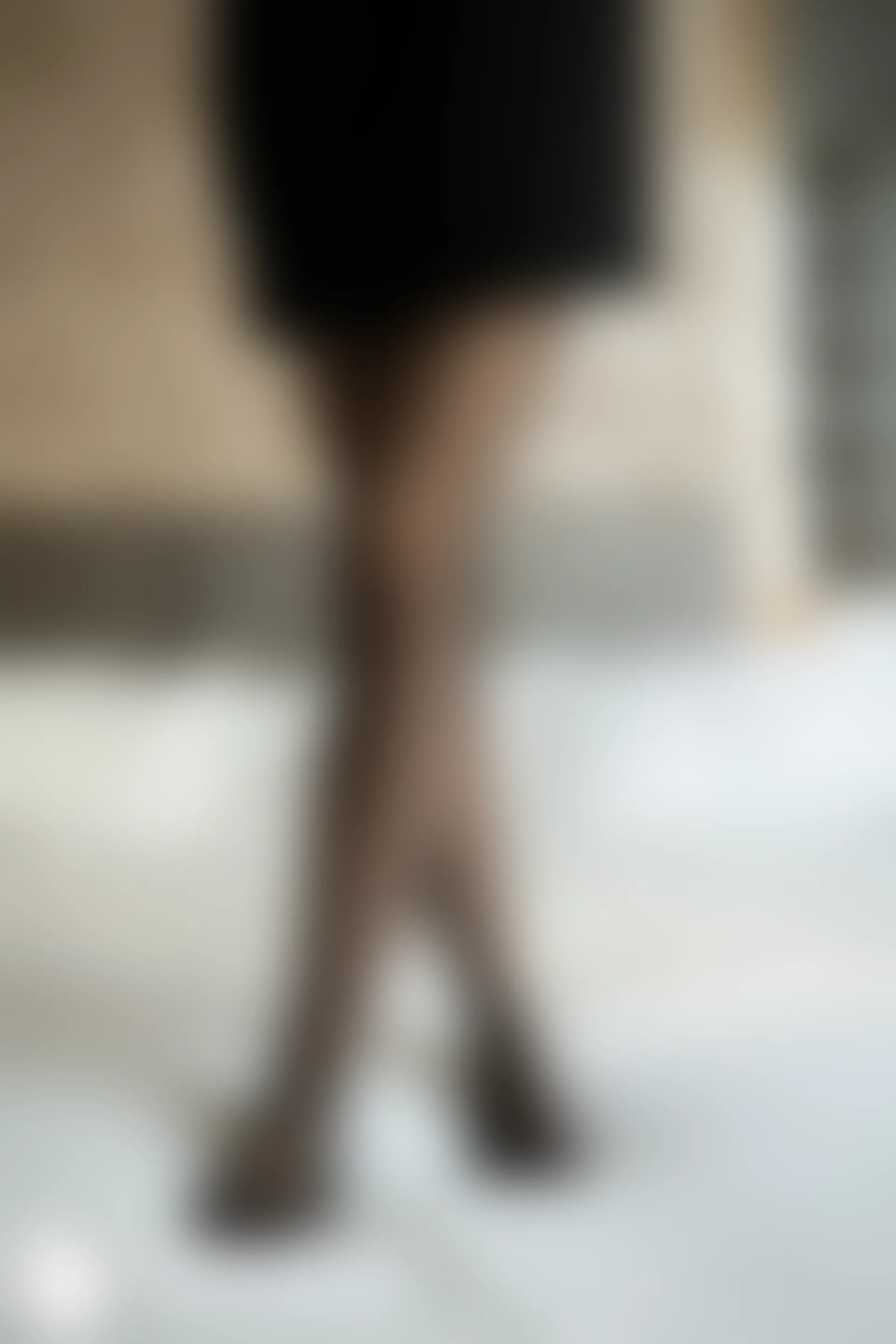 C40.001 房间里的黑丝 [40P-71MB]