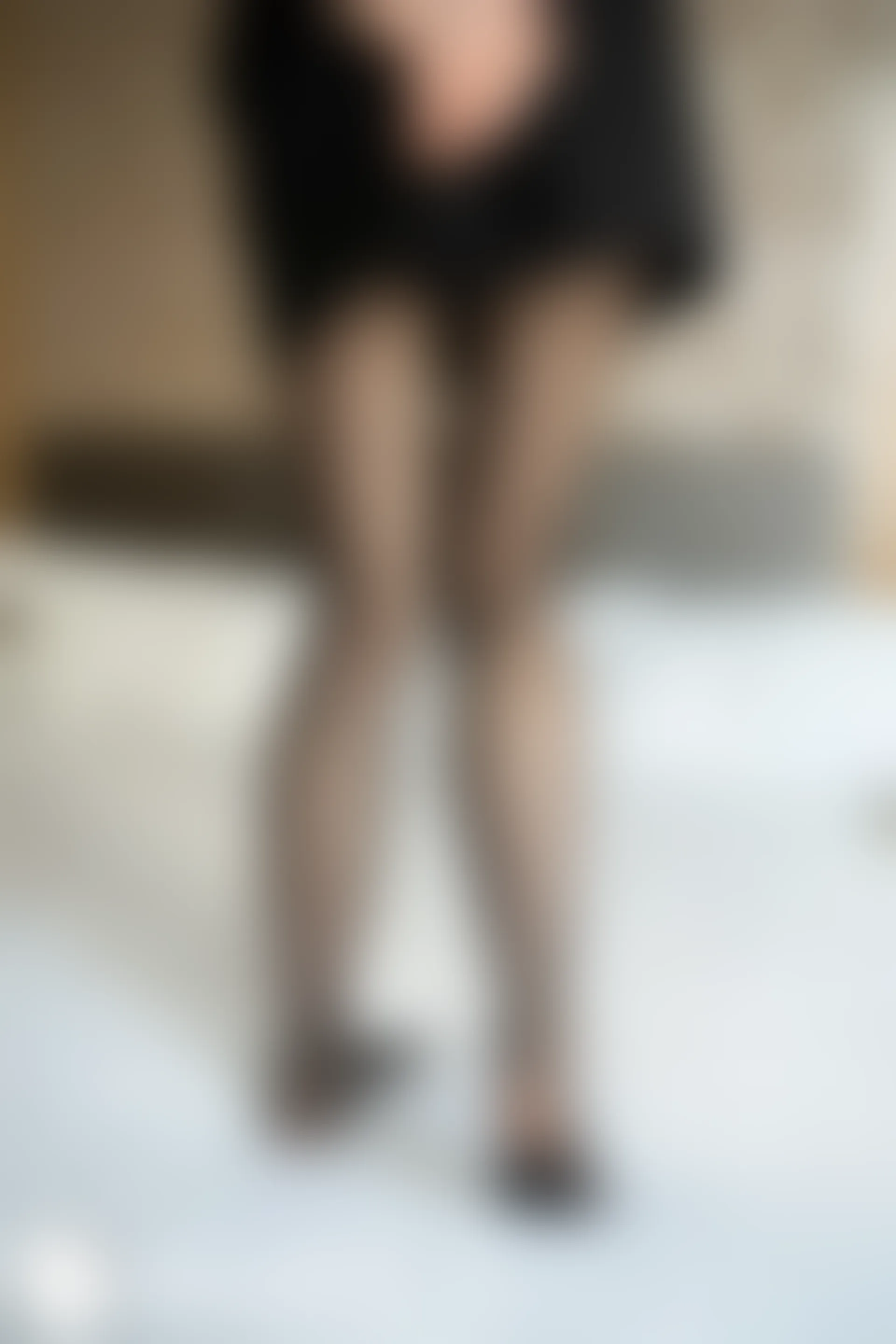 C40.001 房间里的黑丝 [40P-71MB]