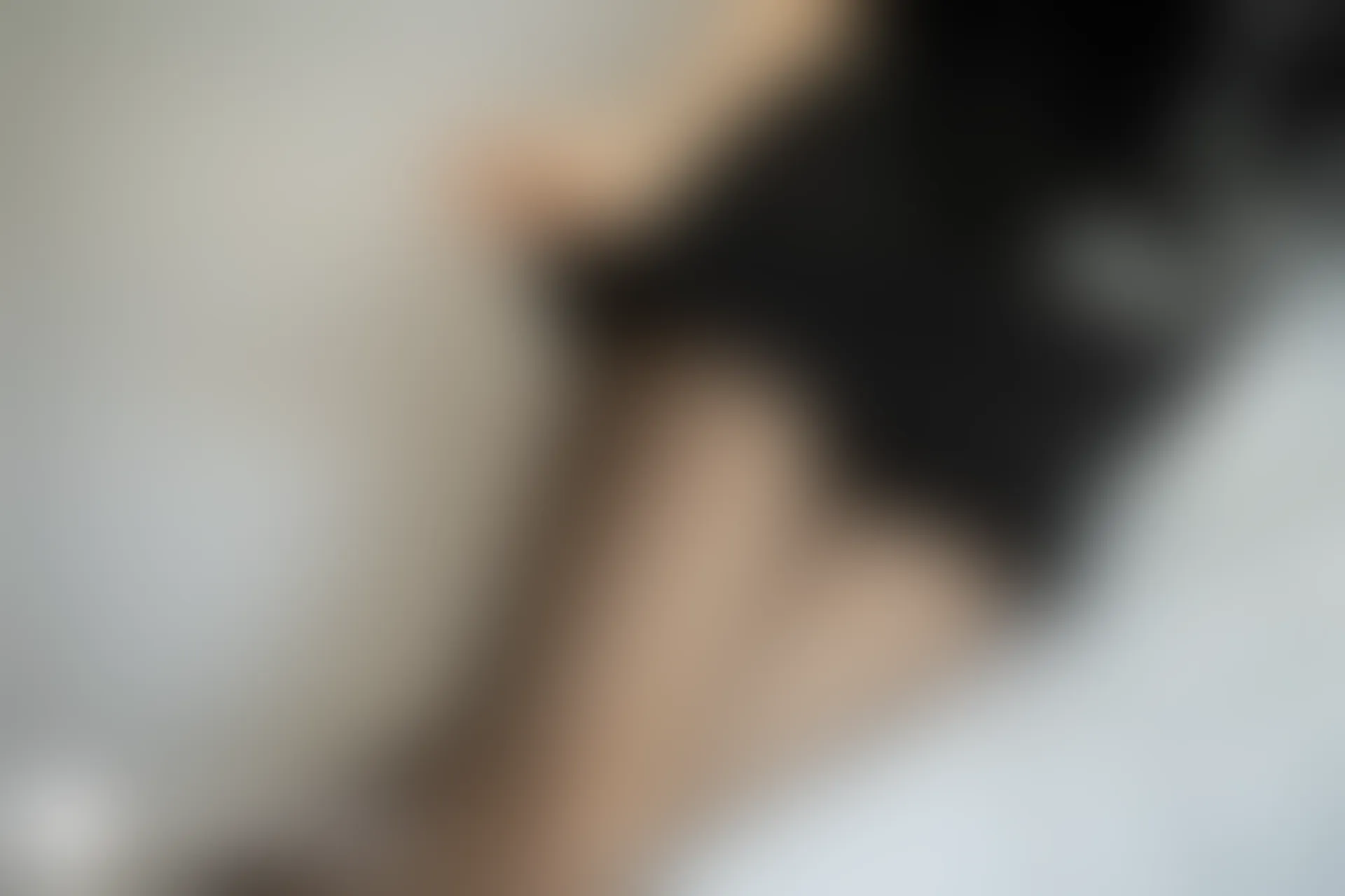 C40.001 房间里的黑丝 [40P-71MB]