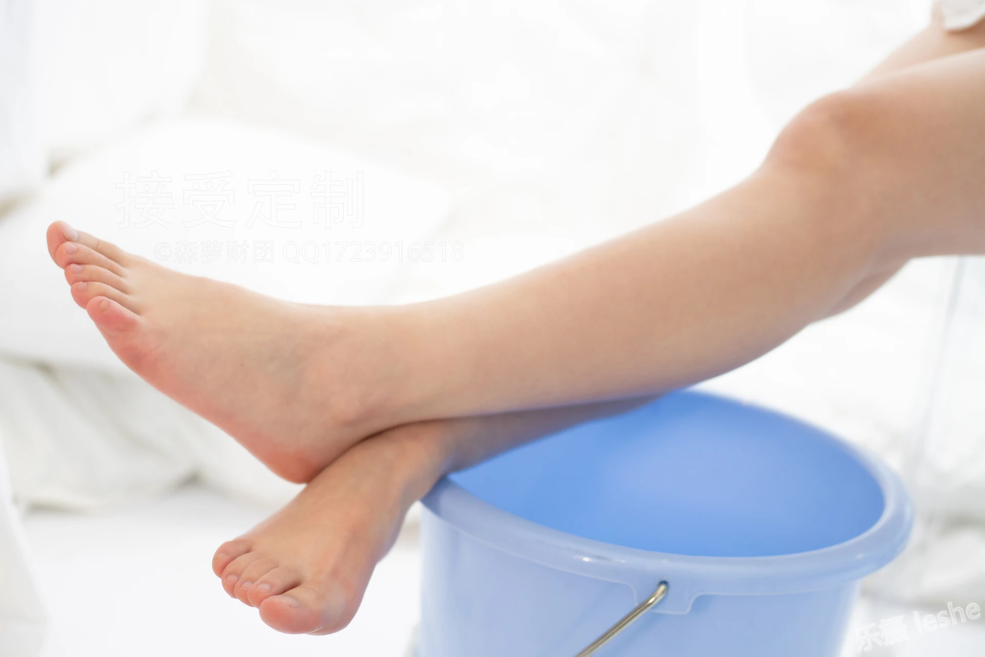 爱花写真 ALPHA-018 [121P-1.51G]可爱, 森萝财团, 爱花写真, 美腿, 肉丝