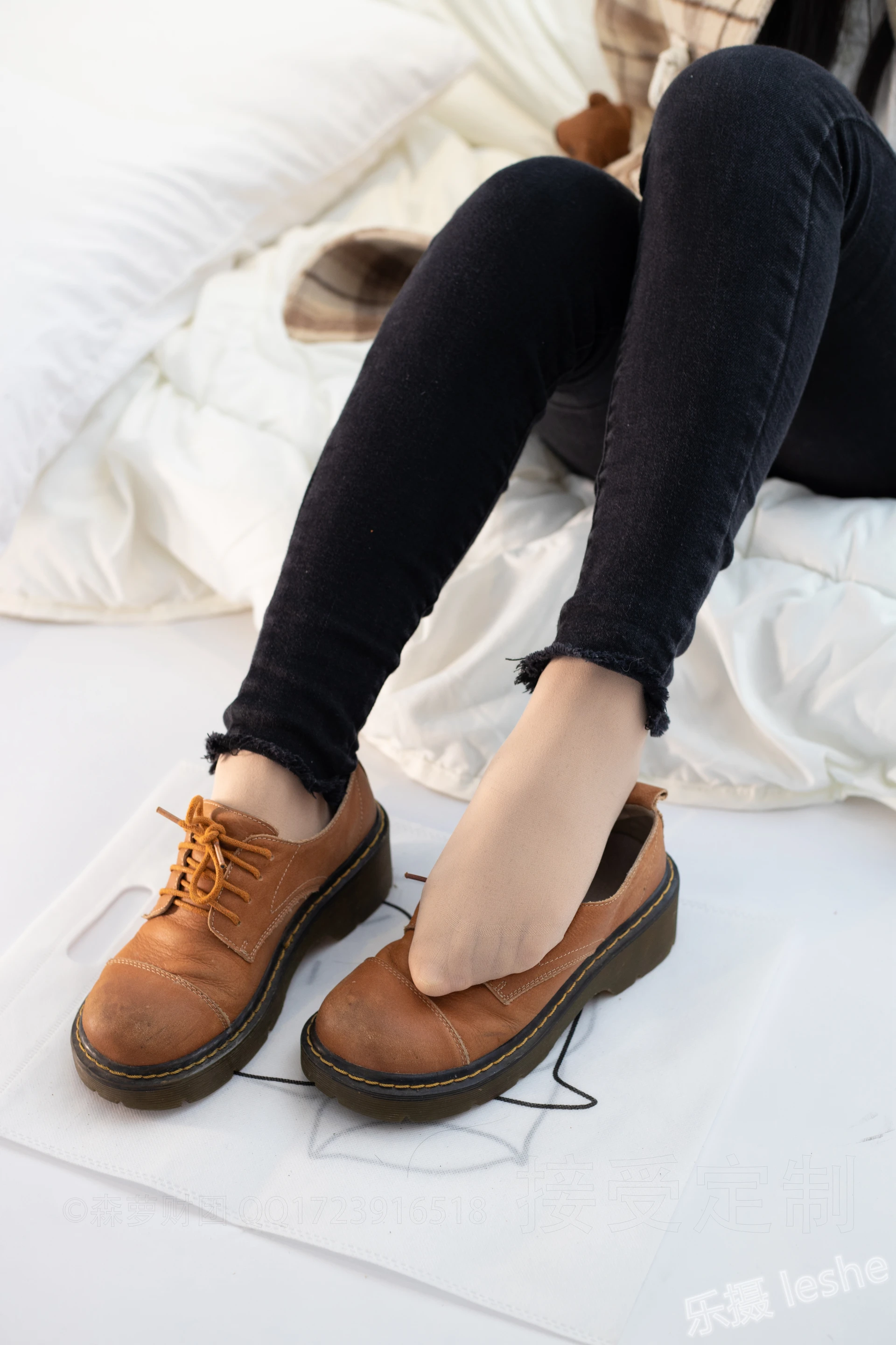 爱花写真 ALPHA-018 [121P-1.51G]可爱, 森萝财团, 爱花写真, 美腿, 肉丝