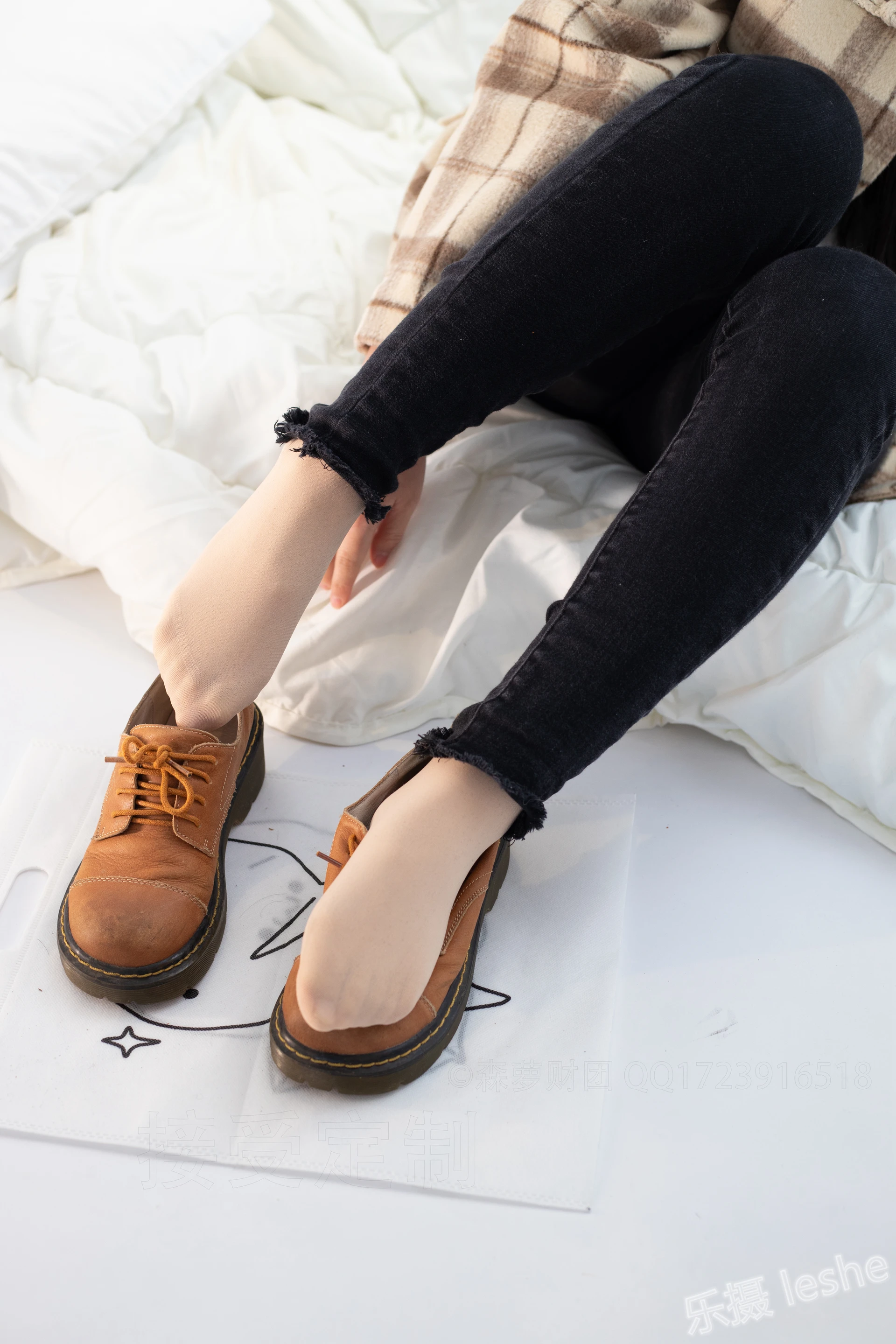 爱花写真 ALPHA-018 [121P-1.51G]可爱, 森萝财团, 爱花写真, 美腿, 肉丝