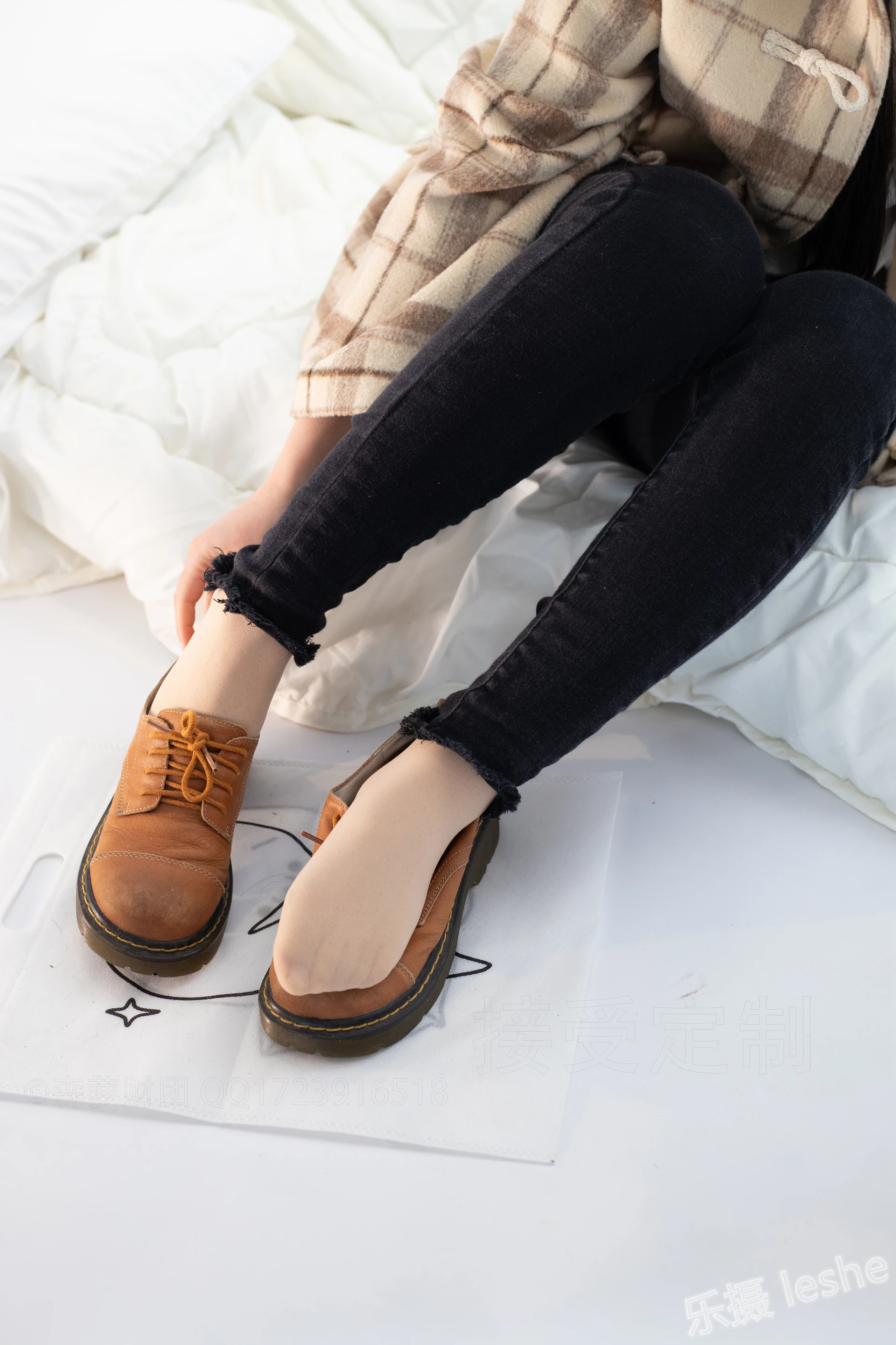 爱花写真 ALPHA-018 [121P-1.51G]可爱, 森萝财团, 爱花写真, 美腿, 肉丝