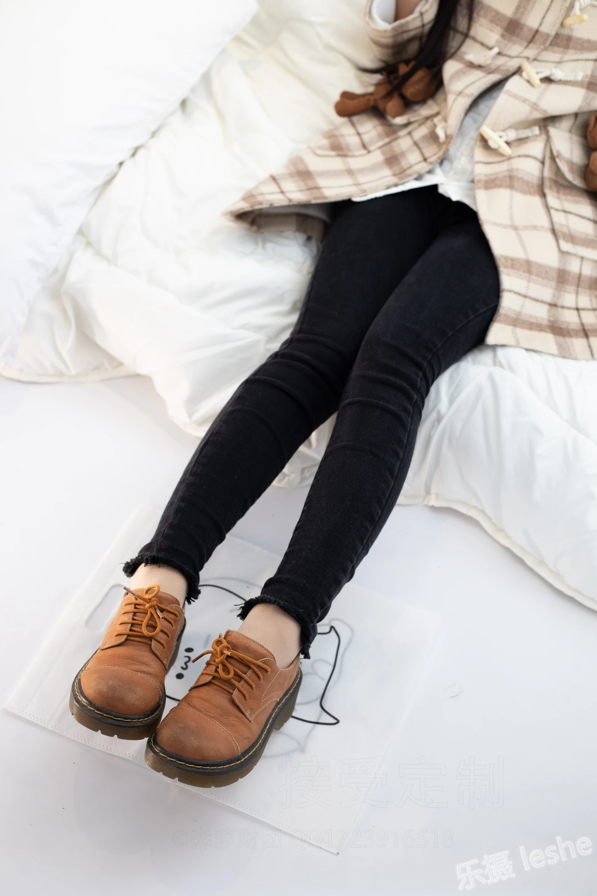 爱花写真 ALPHA-018 [121P-1.51G]可爱, 森萝财团, 爱花写真, 美腿, 肉丝