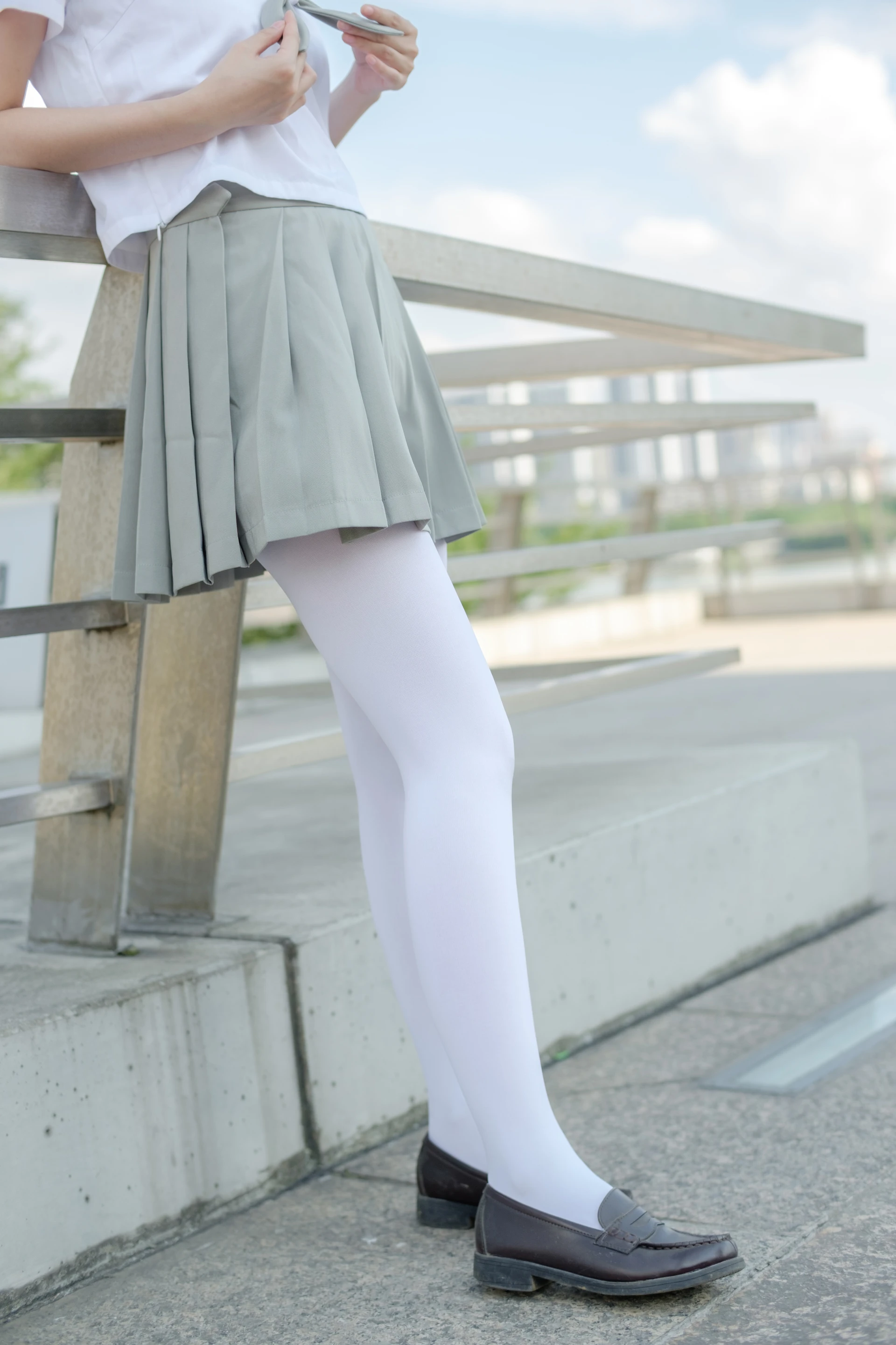 森萝财团 R15-026 [79P-407M]可爱, 学生装, 森萝财团, 白丝, 美腿