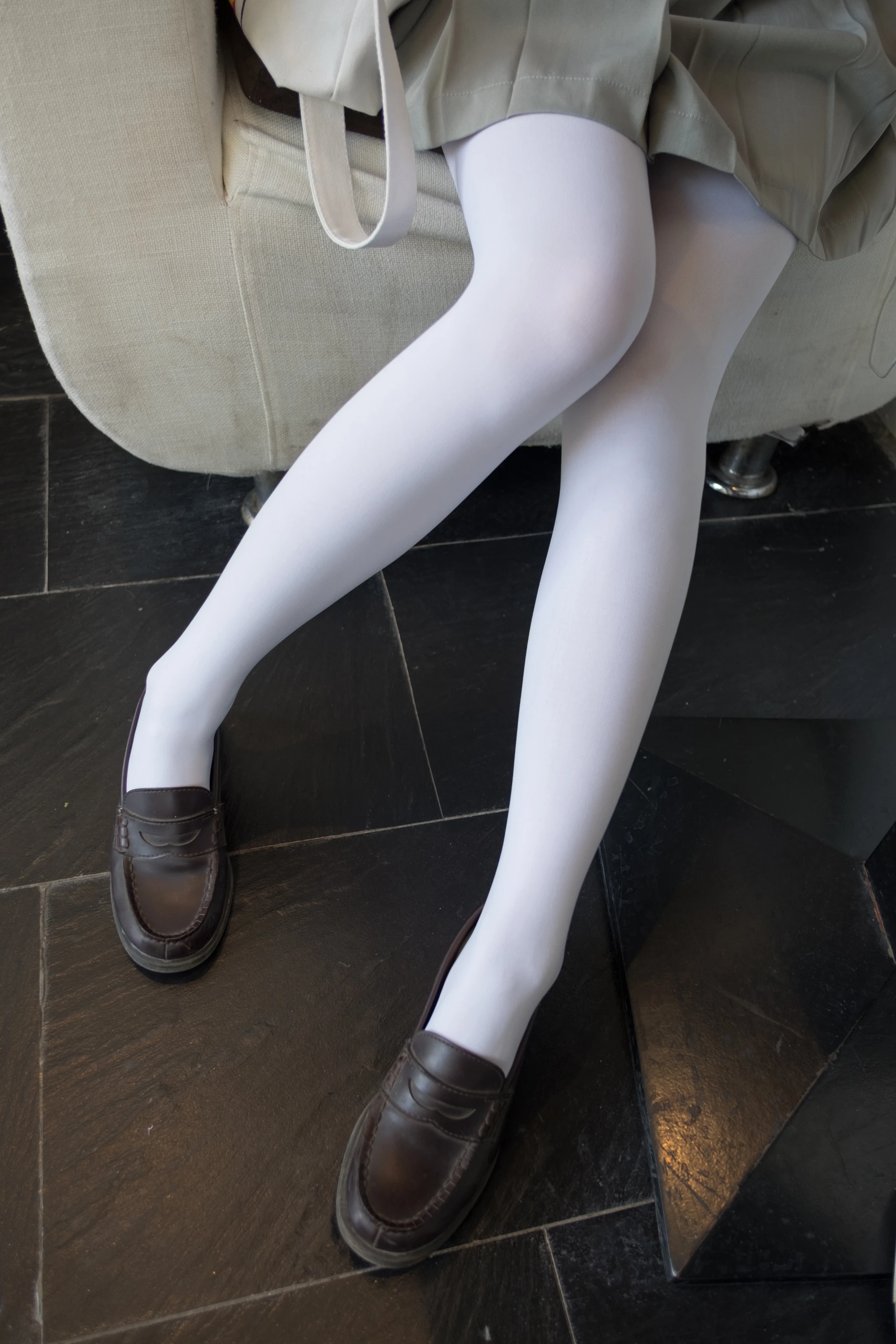 森萝财团 R15-026 [79P-407M]可爱, 学生装, 森萝财团, 白丝, 美腿