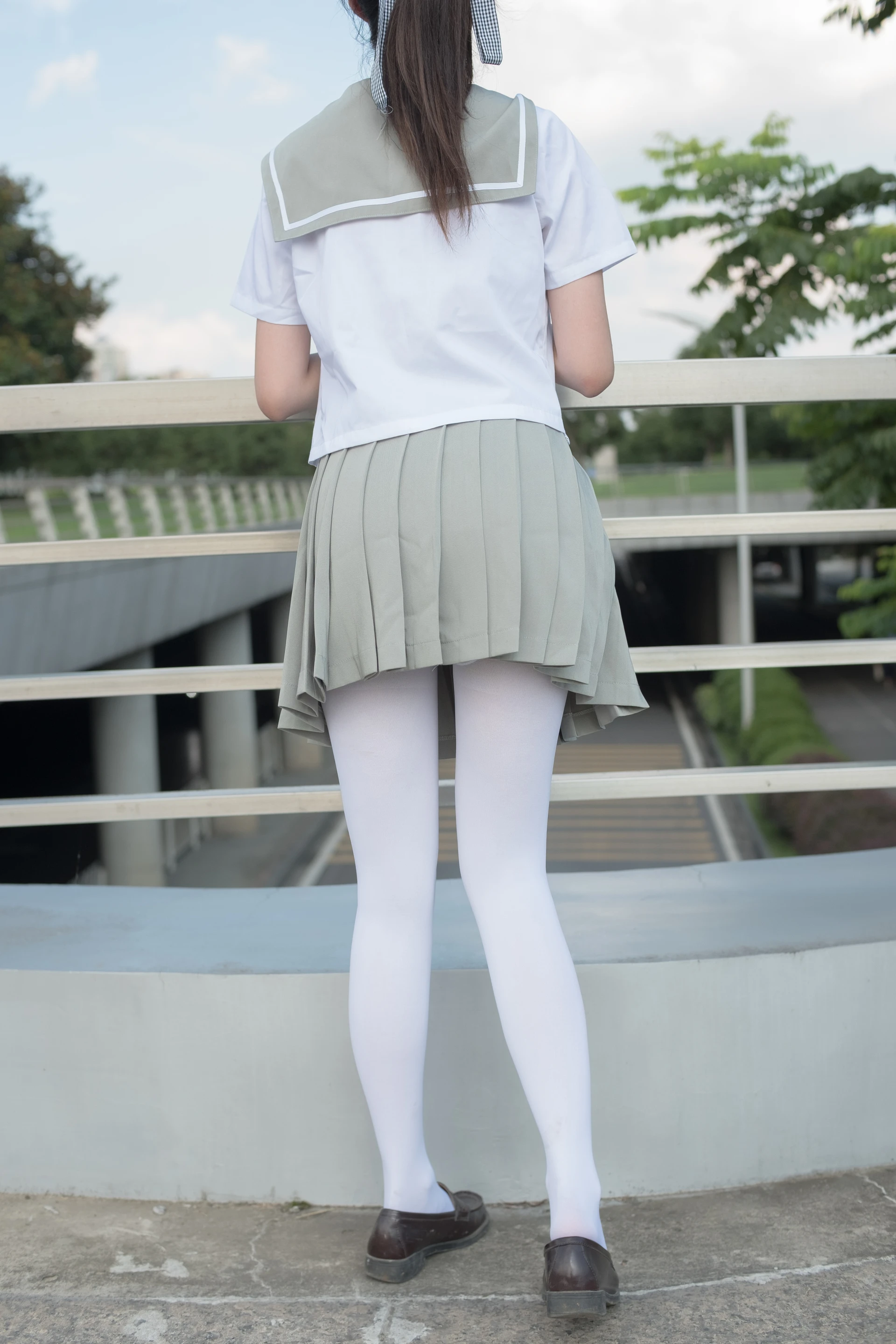 森萝财团 R15-026 [79P-407M]可爱, 学生装, 森萝财团, 白丝, 美腿