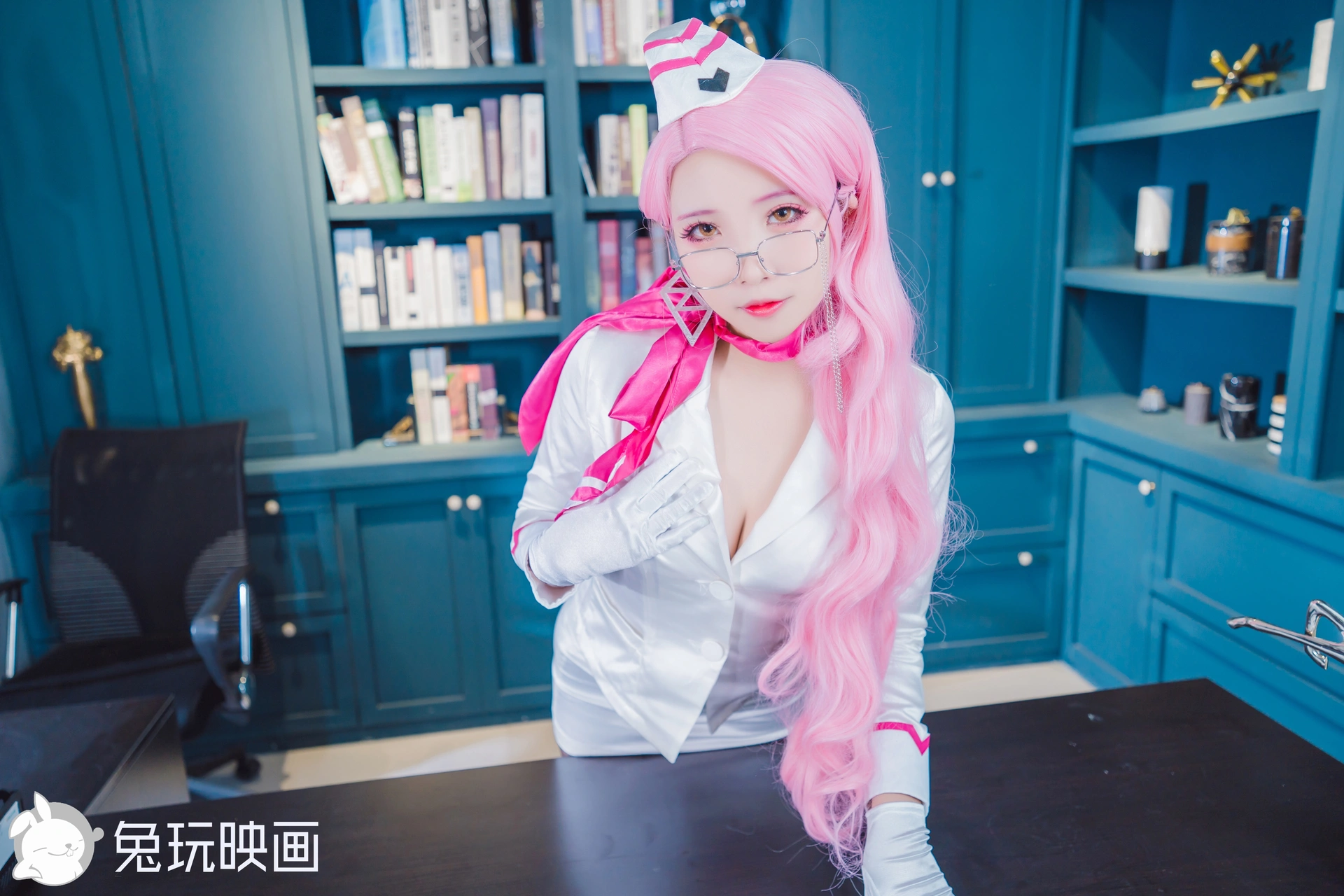 D55.004 秘书狐 [39P-503MB]